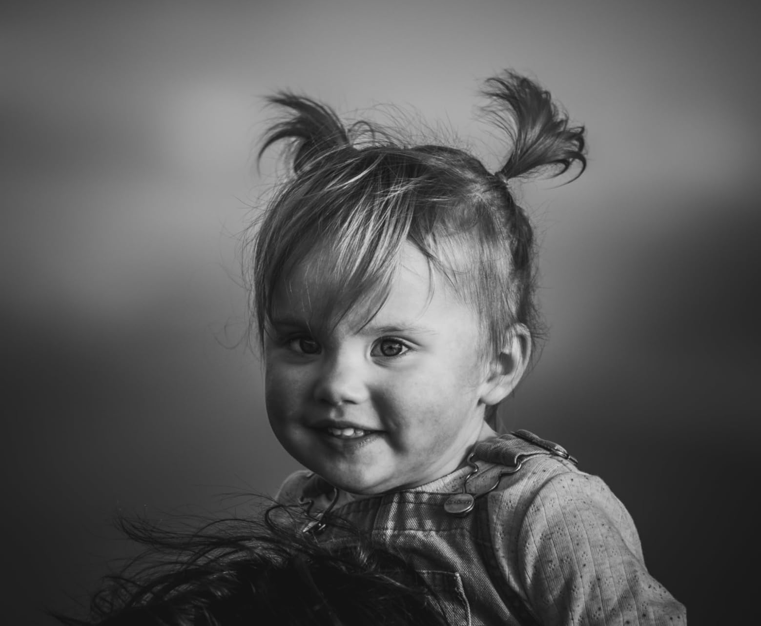 OM SYSTEM OM-5 Mark II Body Sand Beige Compact Light Weight Weather Sealed 4K Video Camera Best for Outdoor Travel customer photo 1