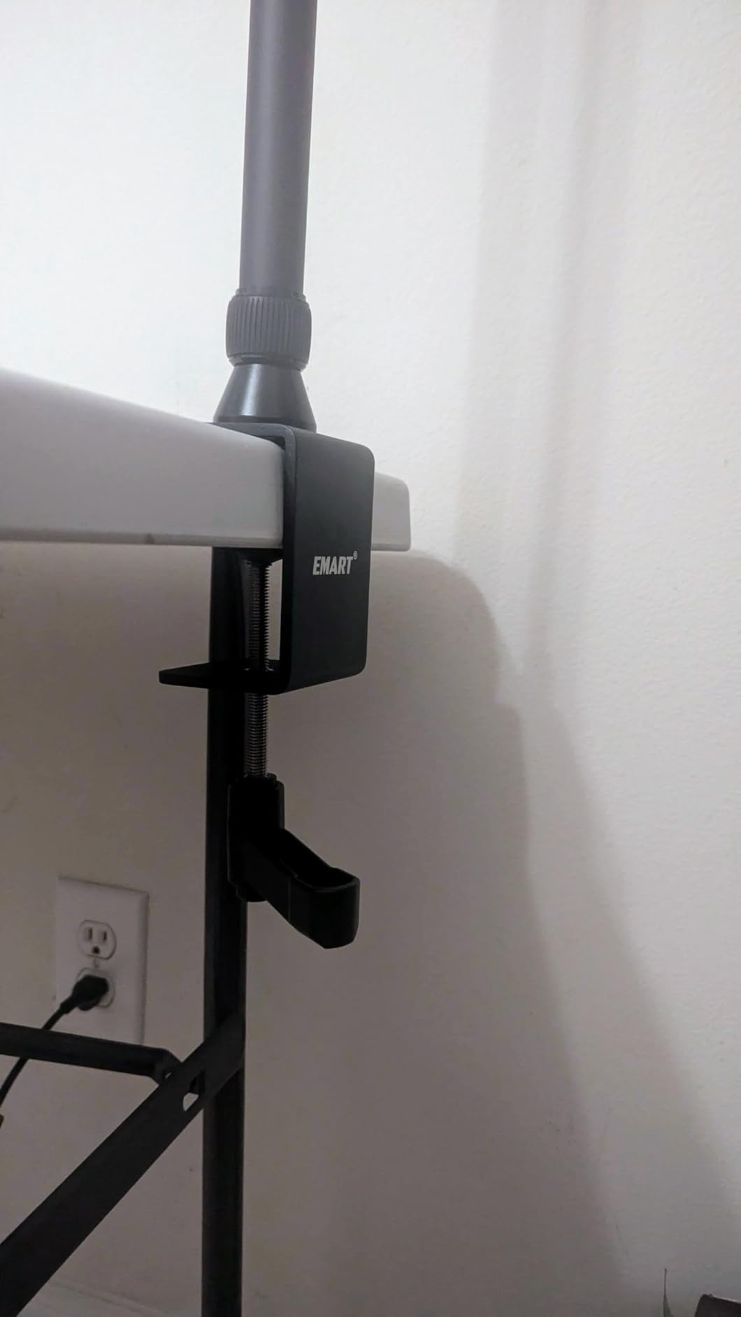 EMART Overhead Camera Mount Rig, Desk Mount & Adjustable Height/Width with Phone Holder, Max Load 26.5lbs, Compatible with DSLR, Smartphones & Webcams for Top Shot, Video, Vlog, Studio Photography customer photo 1