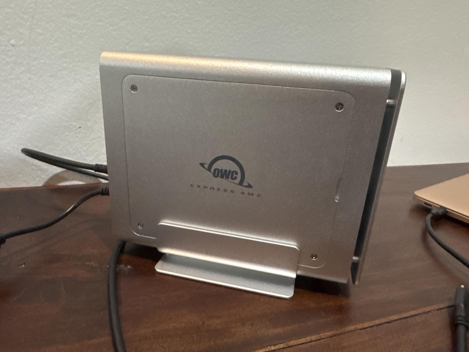 OWC Express 4M2 Four-Slot USB4 (40Gb/s) RAID Storage Enclosure for NVMe M.2 SSDs (Enclosure Only) customer photo 1