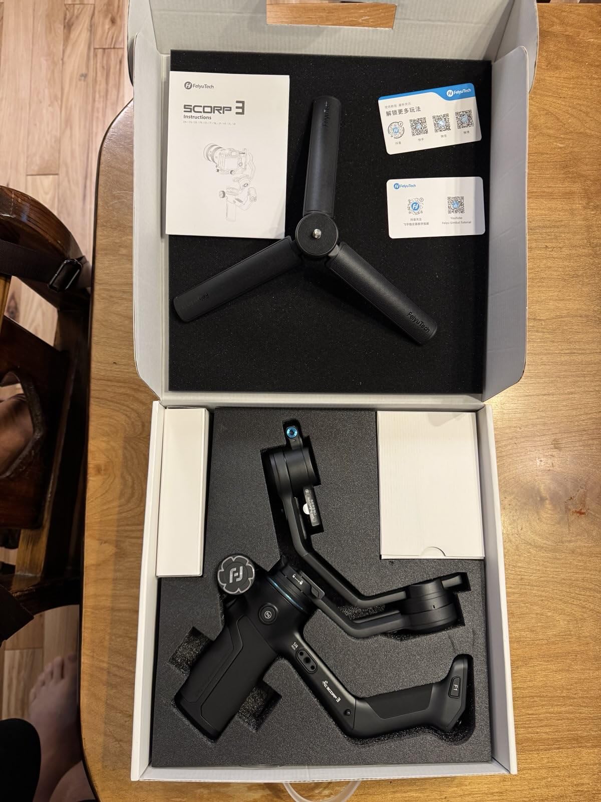 FeiyuTech SCORP 3 Gimbal Stabilizer, 3-Axis Camera Stabilizer for DSLR & Mirrorless, 7.72lb Payload, AI Tracking & Light, Detachable Handle for Low-Angle, Native Vertical for Sony A7SIII, Canon, Nikon customer photo 1