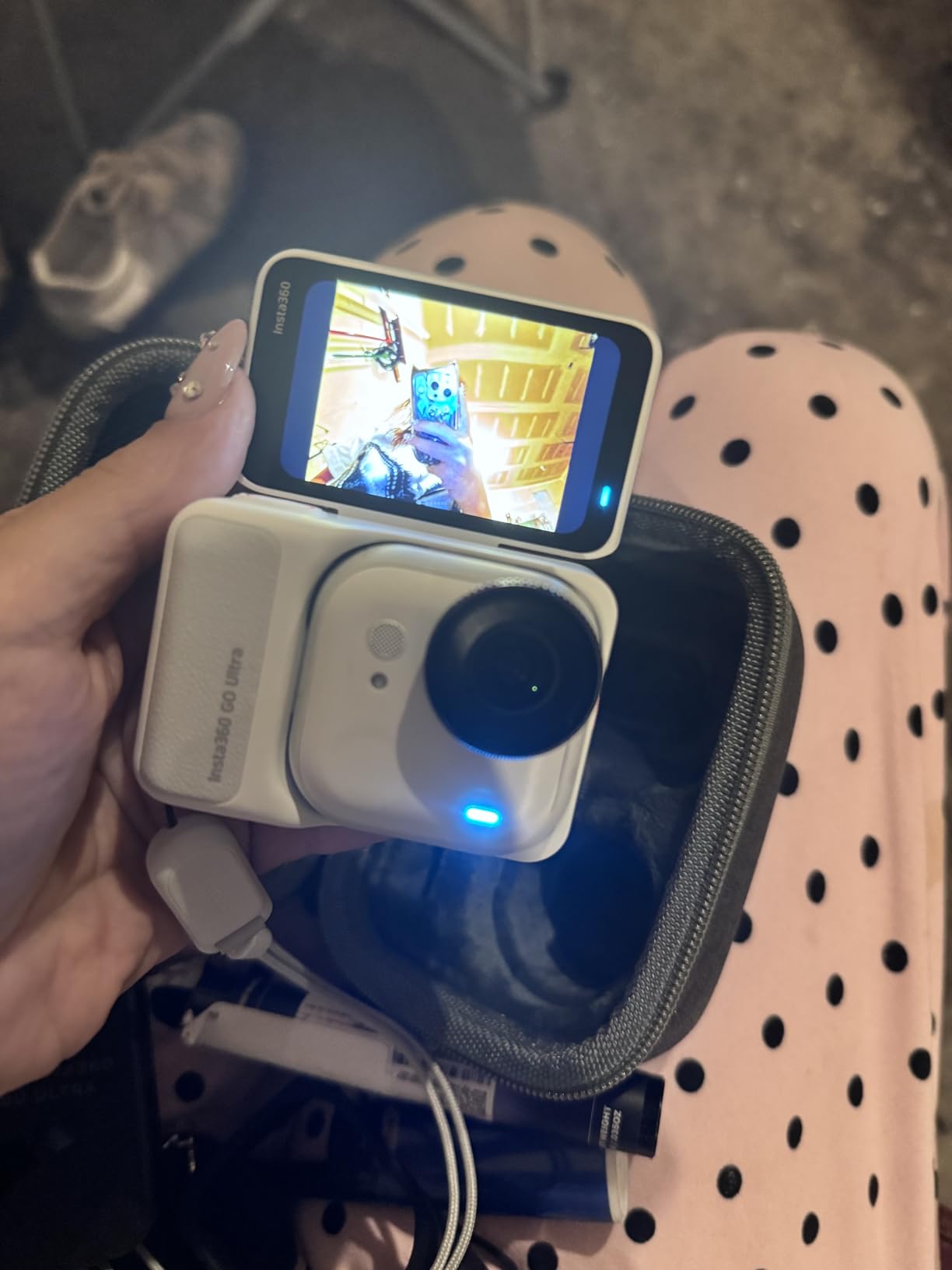 Insta360 GO Ultra Creator Bundle - Small 4K Vlogging Camera, Hands-Free, POV Cam, 1/1.28 inch Sensor, 53g Lightweight, 156 degree FOV, 200 Min Battery Life, Magnetic Wearable Action Camera for Sports, Vlog customer photo 1