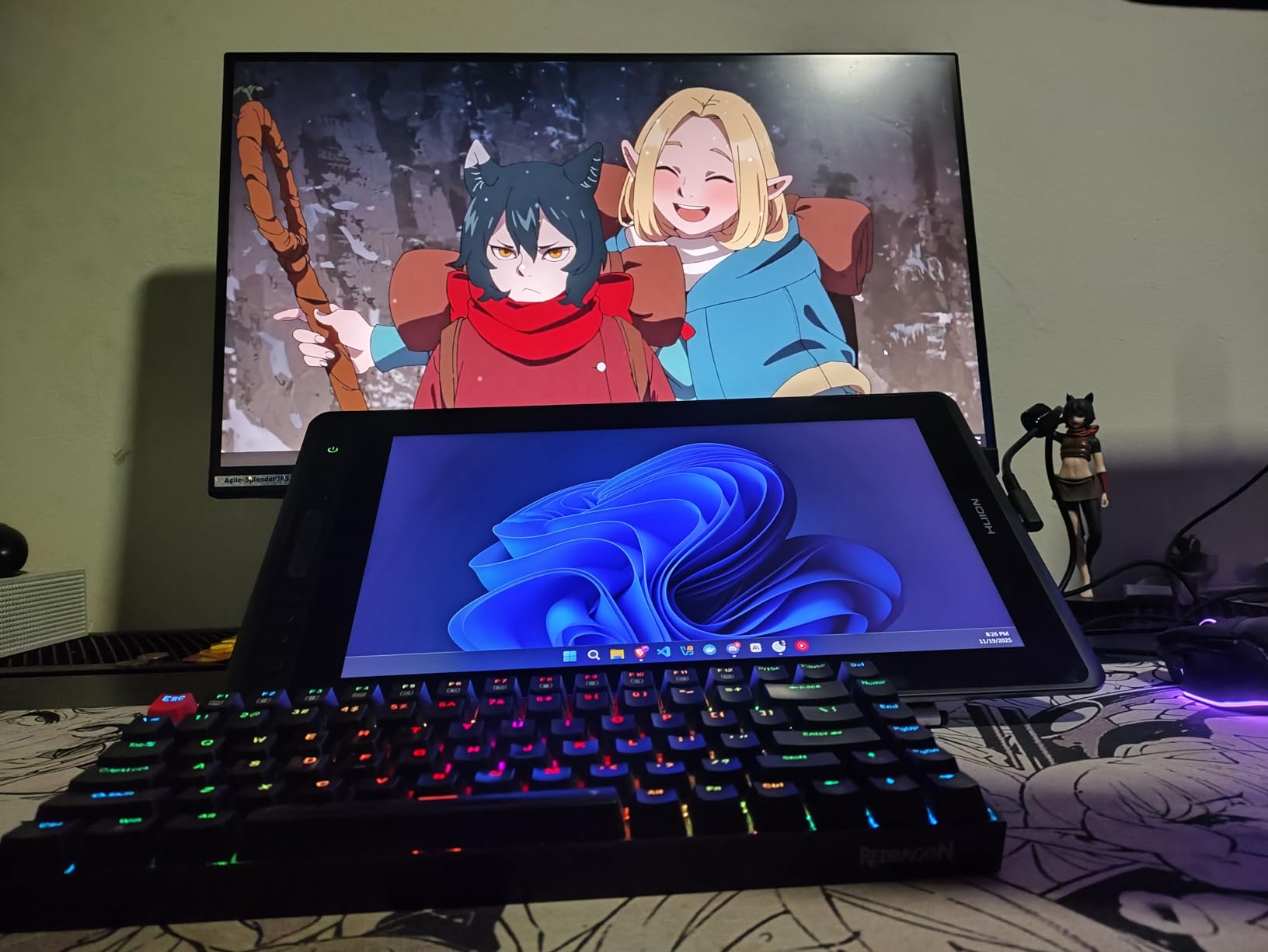 Huion Kamvas Pro 16 V2 Drawing Tablet with Screen 16K Levels PenTech 4.0 Battery-Free Pen, 15.6