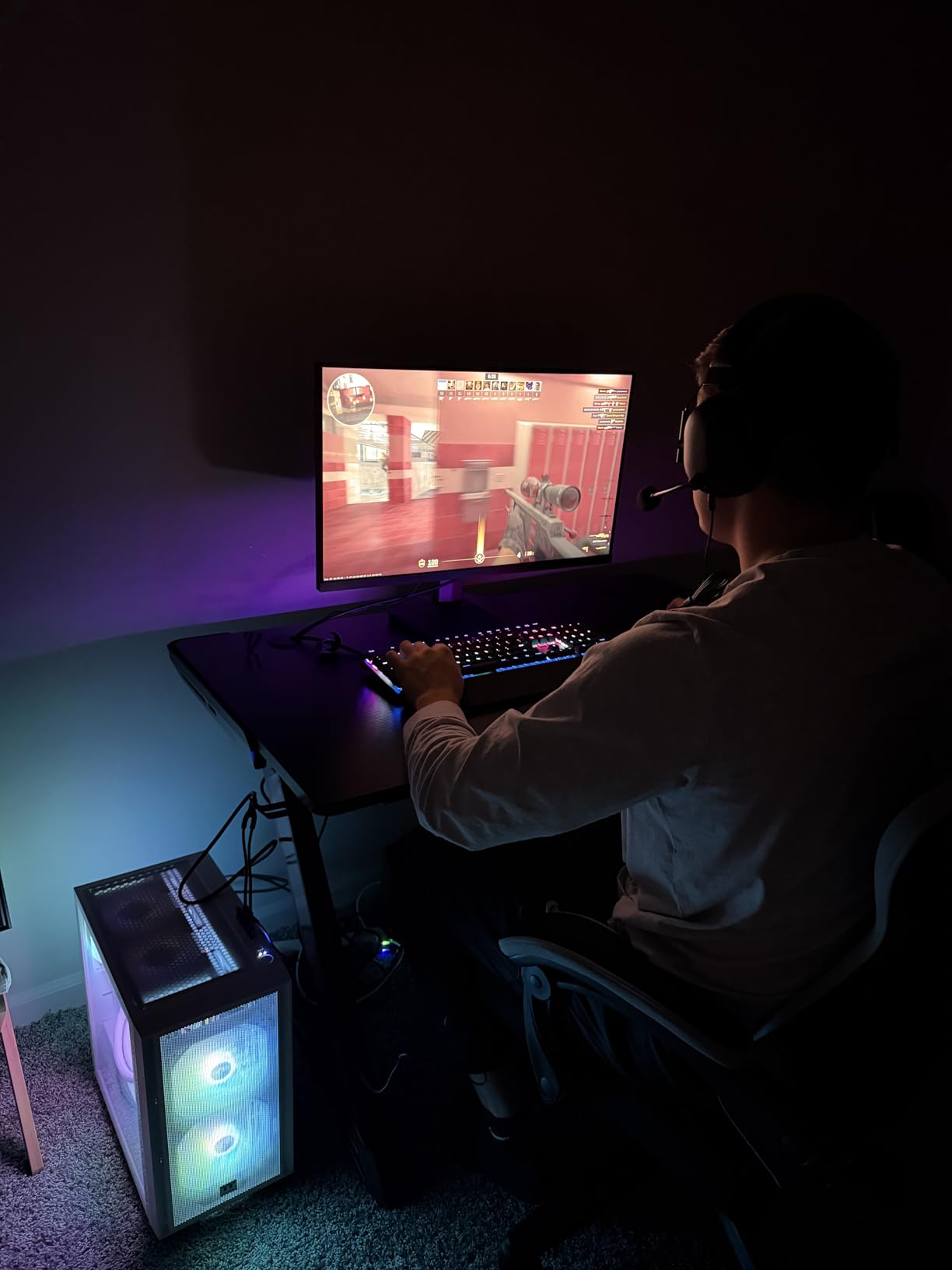 Thermaltake LCGS Versa i570S Gaming Desktop (Intel Core i9-14900KF, 32GB 6000MT/s DDR5 RGB Memory, NVIDIA GeForce RTX 5070, 1TB NVMe M.2, WiFi, Windows 11) H16S-B760-570-LCS customer photo 2