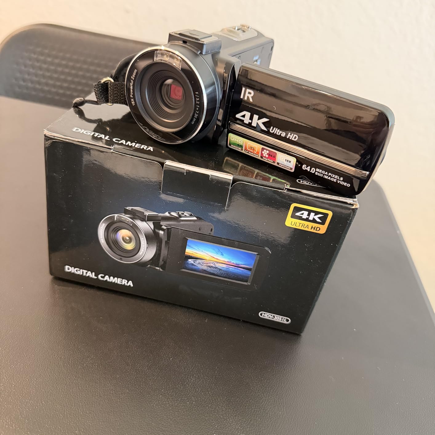 4K Video Camera Camcorder UHD 64MP Vlogging Camera for YouTube 18x Digital Zoom 3