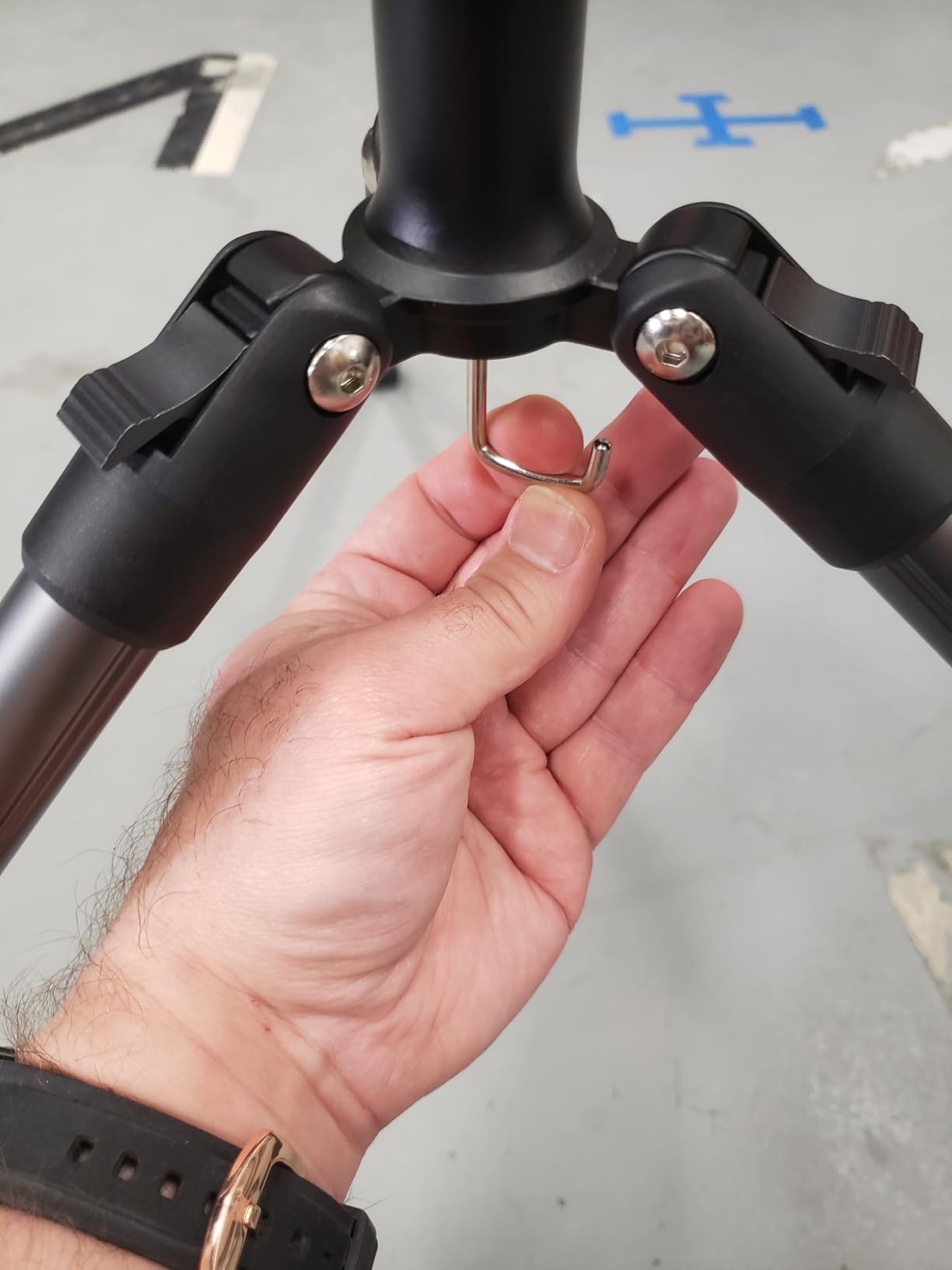 SMALLRIG 74.8inch/ 6.23 ft Adjustable Light Stand Photography, Max Load 8.8 lb, Compact Lighting Tripod Stand for Softbox, Flashlights, Ring Light, LED Video Lights, COB Light, Folded Size 16.5inch - 5475 customer photo 1