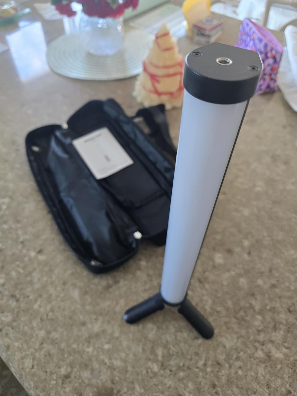 PHOTOOLEX RGB Tube Light, 5200mAh Magnetic Handheld Light Stick, 360°Full Color LED Video Lighting Wand, 2500K-9900K, 21 Scenes, CRI 96+, for Studio Photography Vlog Recording Streaming customer photo 2