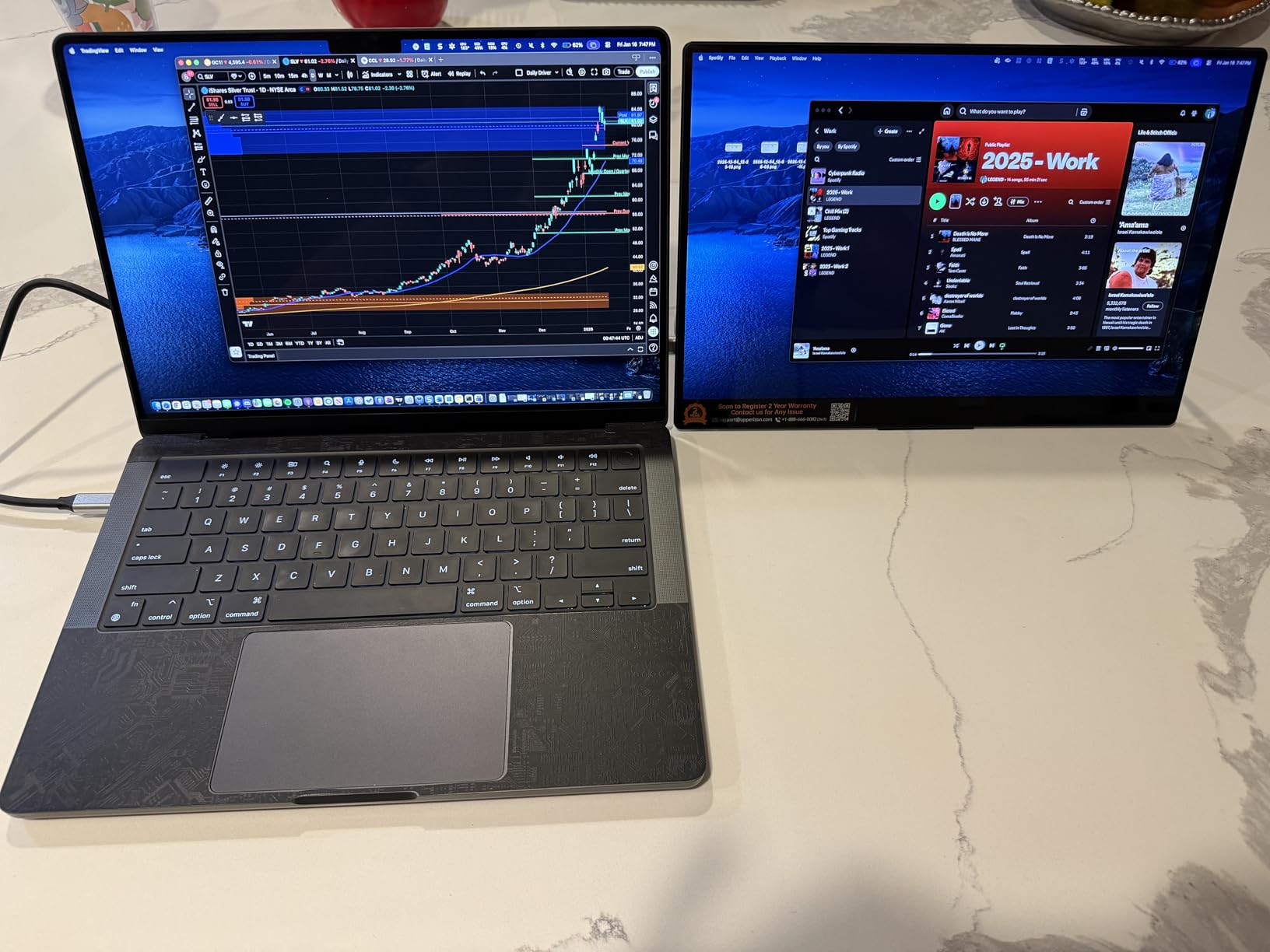 Portable Monitor 14 inch 4K 3840X2400 100000:1 100% DCI-P3 OLED HDMI USB-C Travel Monitor for Laptop MacBook PC Surface PS5 Xbox, External Display with Kickstand & Speakers, VESA Compatible customer photo 1