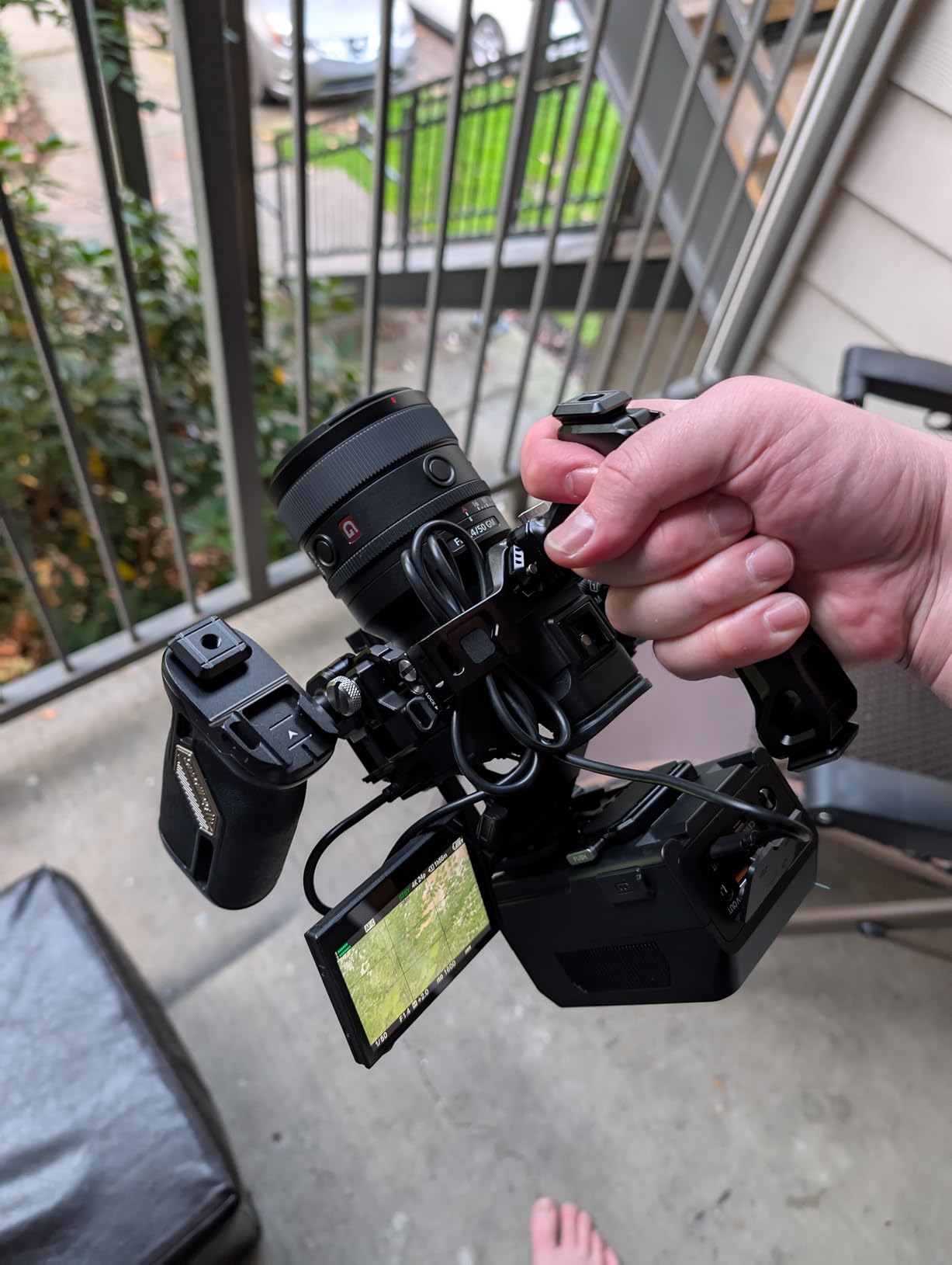 SmallRig HawkLock Quick Release Cage Kit for Sony Alpha 7 V / 7R V / A7 IV / A7S III, with Top Handle/Side Handle/Cable Clamp for HDMI customer photo 1