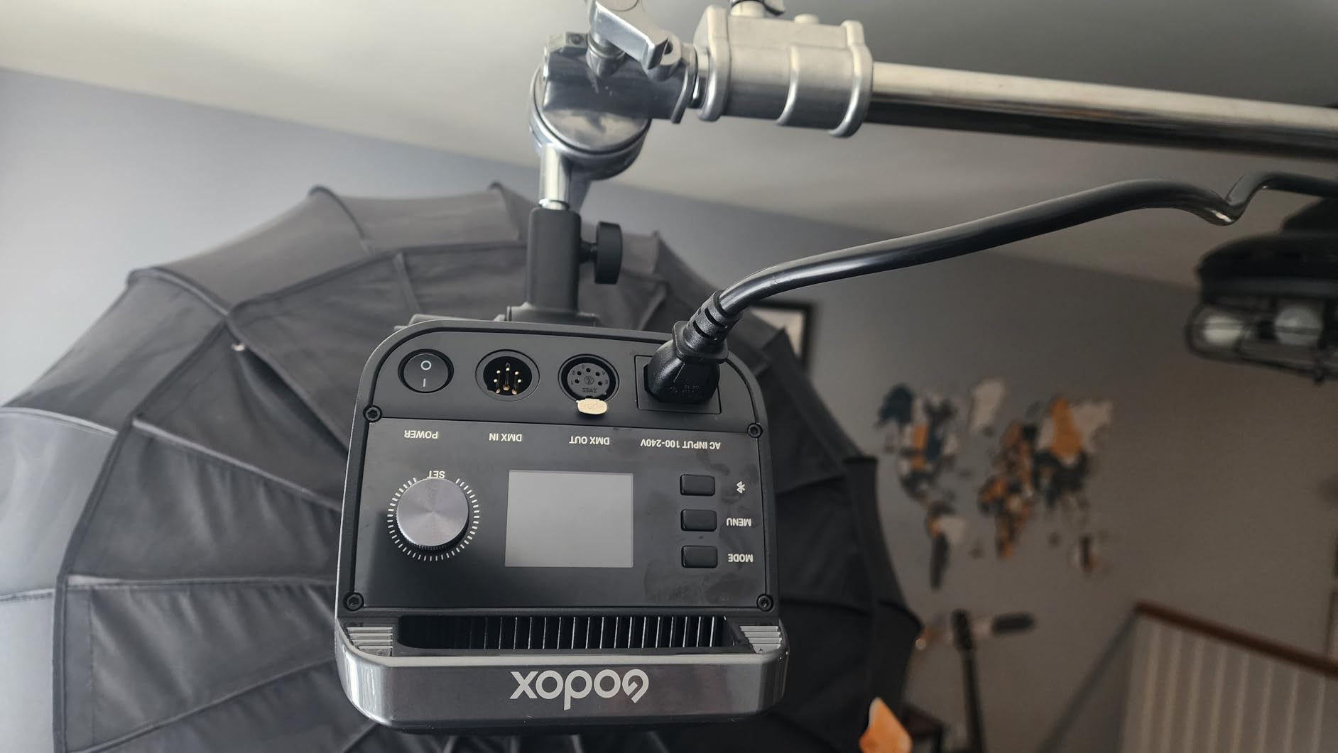 Godox LE300Bi 315W Bi-Color LED Video Light with APP & DMX Control, 98 CRI Studio Light, 2800K-6500K, 58900 Lux@1m, 11 FX Modes, Bowens Mount, Quiet Fan customer photo 2