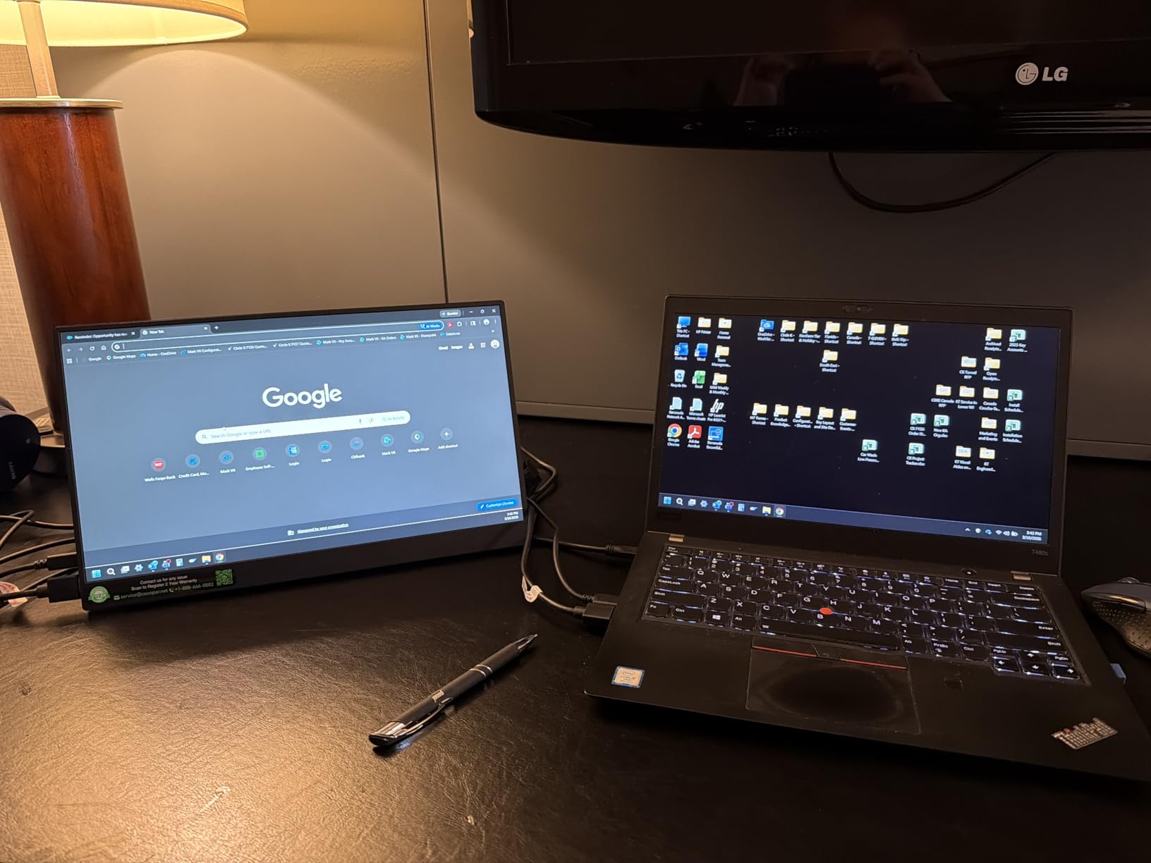 cocopar Portable Monitor 15.6 Inch 4K UHD 60Hz 145% sRGB Travel Monitor with Speaker HDMI USB-C Second Screen for Laptop MacBook Surface PC Xbox PS4/5, VESA Mountable, with Kickstand customer photo 2