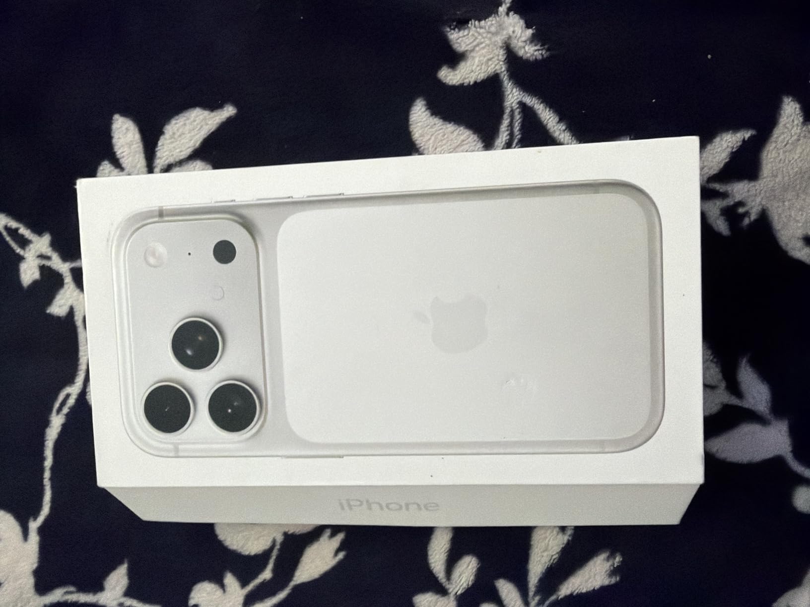 Apple iPhone 17 Pro, US Version, 256GB, eSIM, Deep Blue- Unlocked (Renewed) customer photo 1