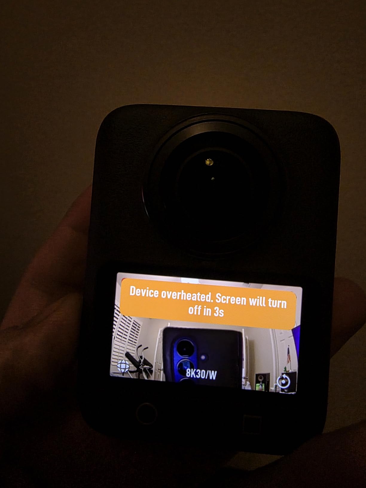 DJI Osmo 360 Essential Combo, 360 Camera with 1-Inch 360° Imaging, Native 8K 360° Video, 4K/120fps & 170° Boost Video, 1.2m Invisible Selfie Stick Kit, Extended Battery Life with 2 Batteries customer photo 1