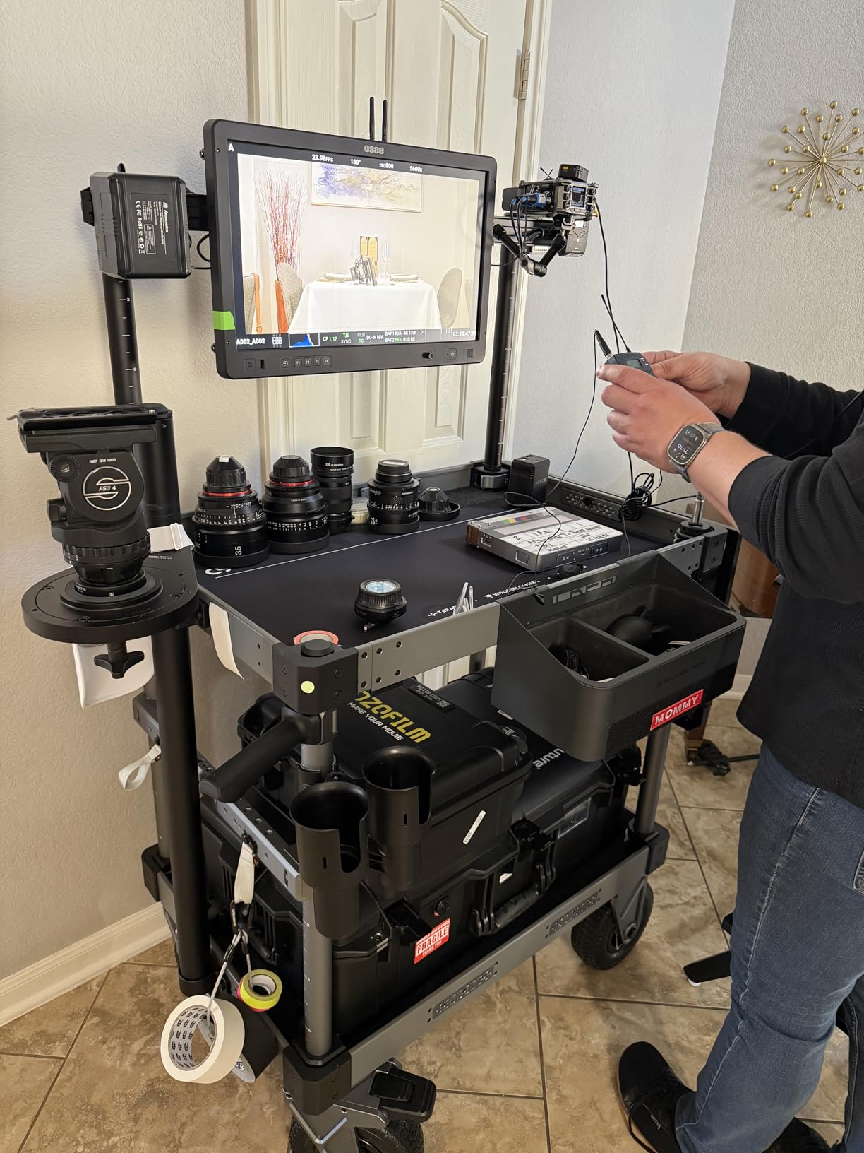 V-Mount/V-Lock Battery - 222Wh 14.8V 15000mAh Rechargeable Li-ion Battery for Broadcast Video Camcorder, Compatible with Sony HDCAM, XDCAM and Digital Cinema Cameras customer photo 1