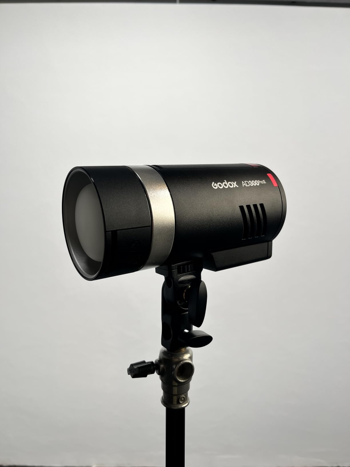 GODOX AD300Pro II AD300 Pro II Outdoor Flash Strobe, 2.4G 300Ws TTL HSS 1/8000s Portable Flash Monolight, 350 Full Power Flashes, 12W Bi-Color Modeling Lamp, 1/512-1/1 Power Adjust, HD Color Screen customer photo 2