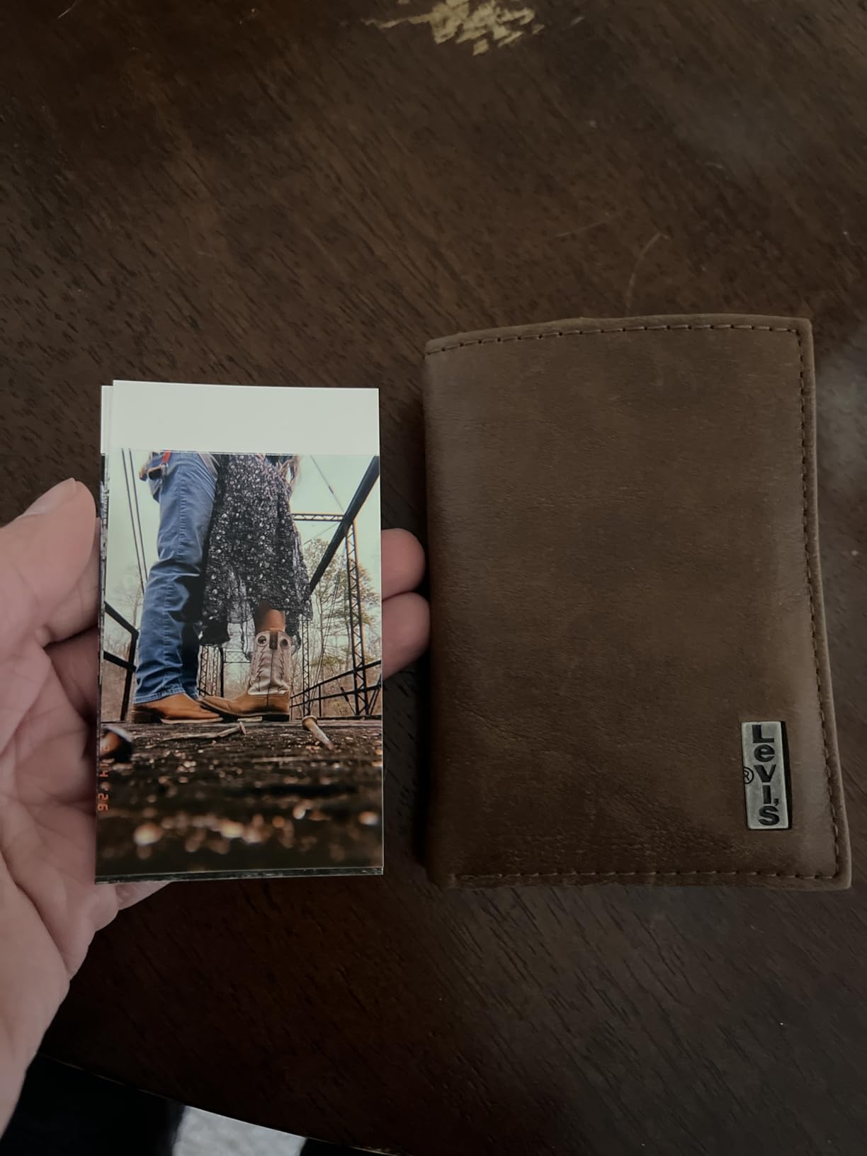 Liene Pearl N200 Pro Portable AI Photo Printer, Instant Mini Picture Printer for iPhone Smartphone, Thermal Dye Sublimation, Bluetooth Sticker Maker 10 Sheets 2x3 Adhesive Paper & 1 Cartridge, Gold customer photo 1