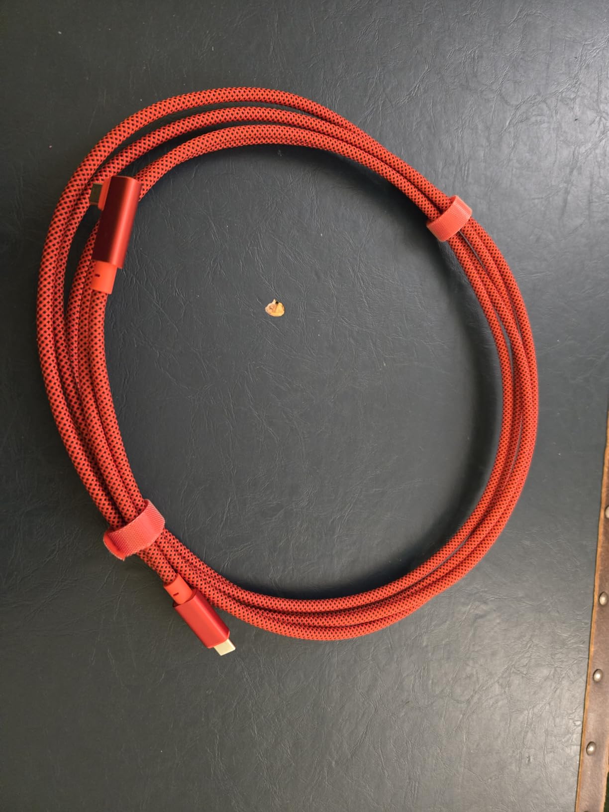 USB-C to USB-C Tethering Cable 10FT (3m), Right Angle Photography Cord, 20Gbps Fast Transfer, 4K@60Hz, PD Power Delivery, Compatible with Sony/Canon/Nikon, MacBooks, Cameras & Computers customer photo 1