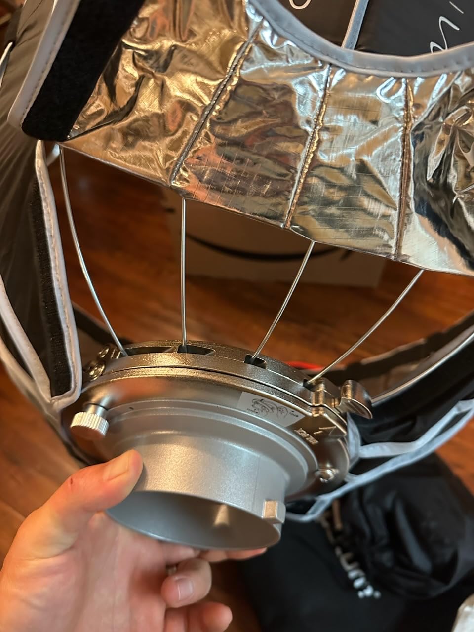 Light Dome Quick Dome 60 Softbox, 60cm(2ft) Circular Bowens Mount with Quick Release Design, Include Diffusion, Light Control Grid, & Carrying Bag for Led Video Light customer photo 2