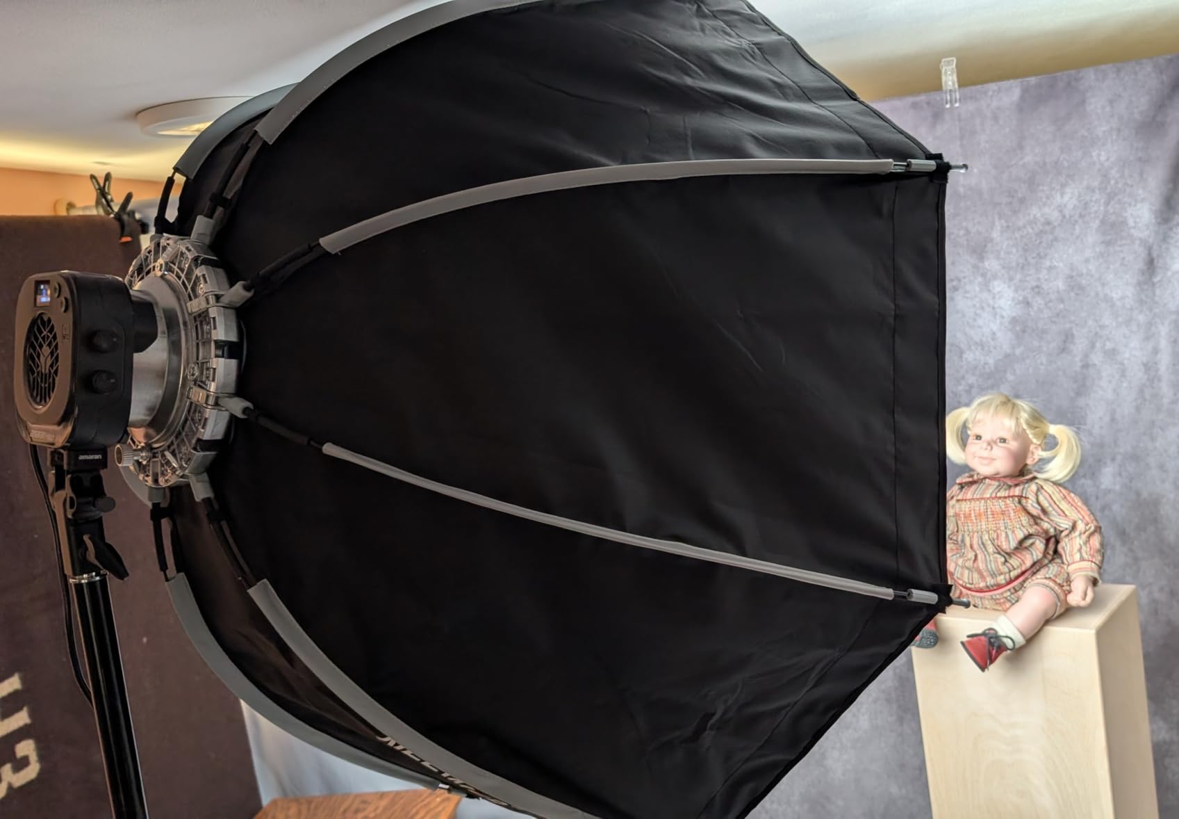 Amaran Halo 100x Ultra-Compact 100W Bi-Color COB Video Light, Studio-Quality Continuous LED Lighting for Content Creators, Full Bowens Mount, USB-C PD and DC Power, NFC App Control, CRI 96+ TLCI 97+ customer photo 1