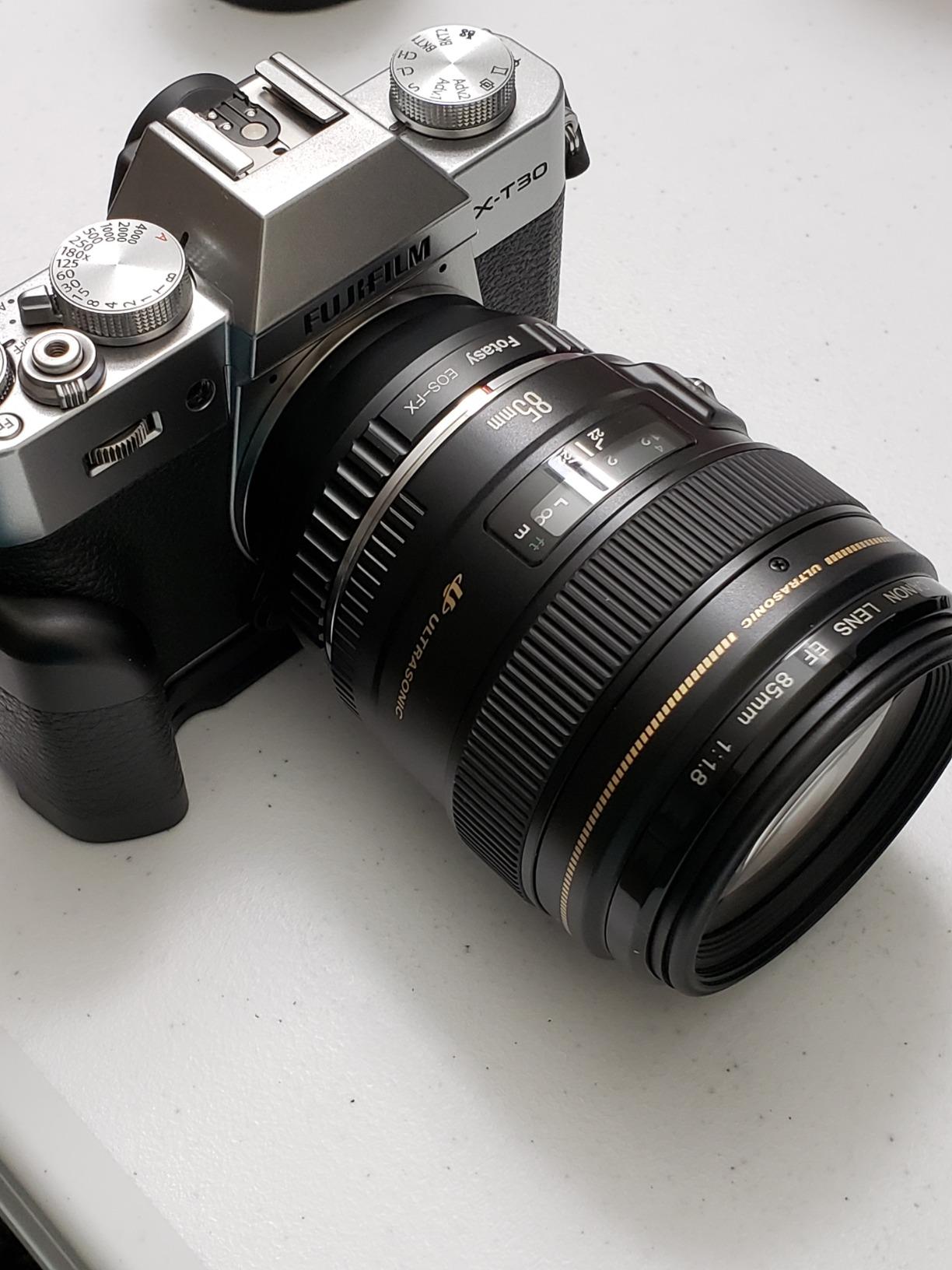 Fotasy Manual Cannon EF EF-S Lens to Fuji X Adapter, EOS EF to X Mount Adapter, Compatible with Fujifilm X-Pro1 X-Pro2 X-Pro3 X-E2 X-E3 X-A10 X-T1 X-T2 X-T3 X-T4 X-T10 X-T20 X-T30 X-T30II X-T100 X-H1 customer photo 1