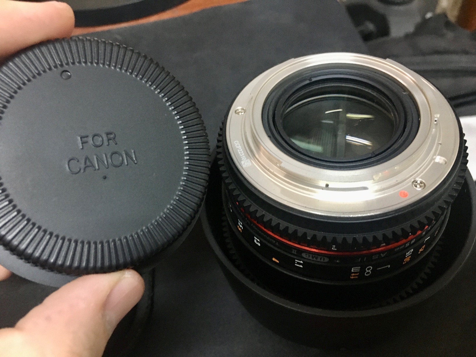 Rokinon Cine DS DS85M-NEX 85mm T1.5 AS IF UMC Full Frame Cine Lens for Sony E Mount customer photo 1