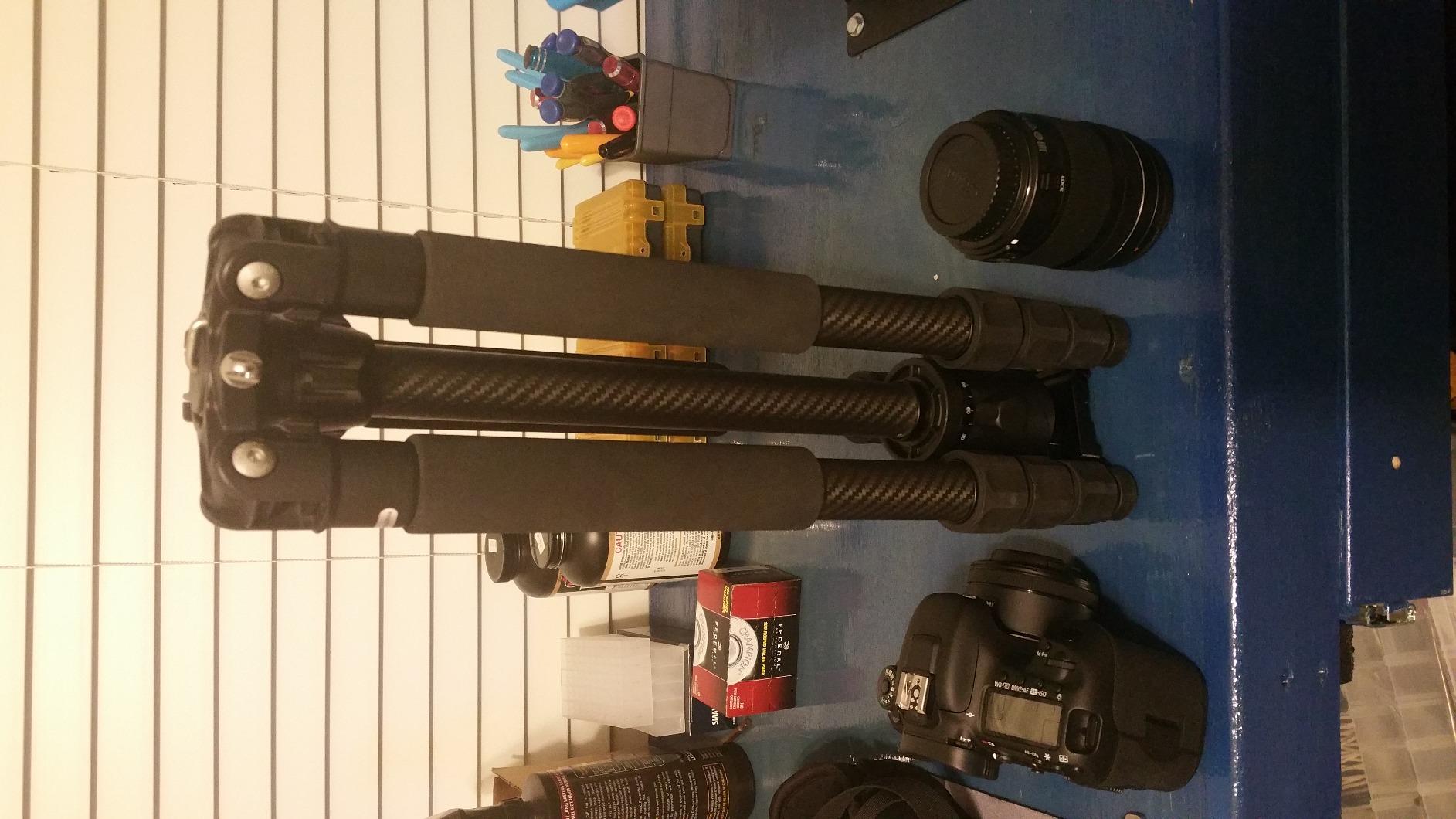 Induro Tripods GTT104M1 No. 1 Stealth Carbon Fiber Tripod Kits, 4 Sections (Black) customer photo 1