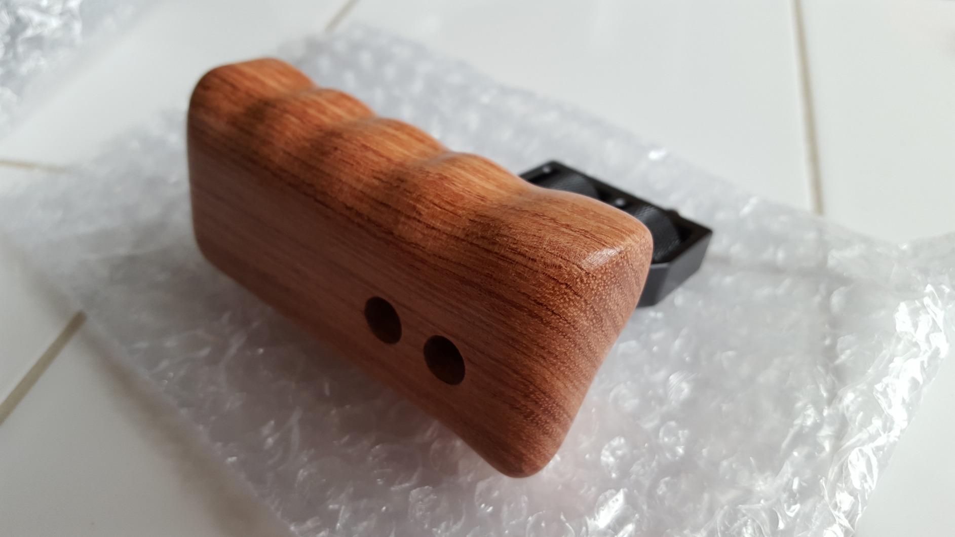 CAMVATE DSLR Camera Cage Top Handle Wood Grip Compatible for Sony Panasonic - 1175 customer photo 2