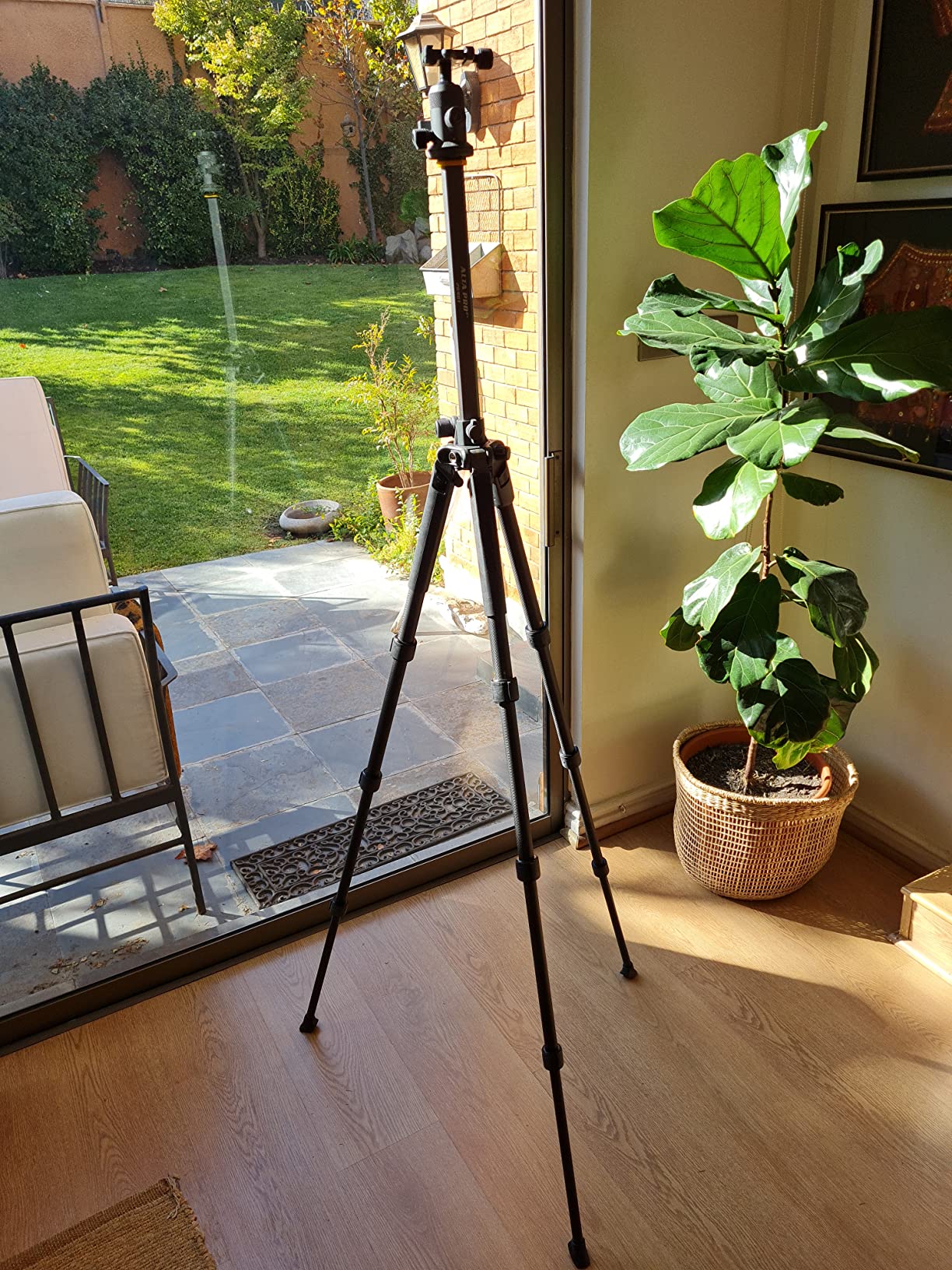 Alta Pro 2+ 264CT Carbon Fiber Tripod with Multi-Angle Center Column for Sony, Nikon, Canon DSLR Cameras customer photo 1