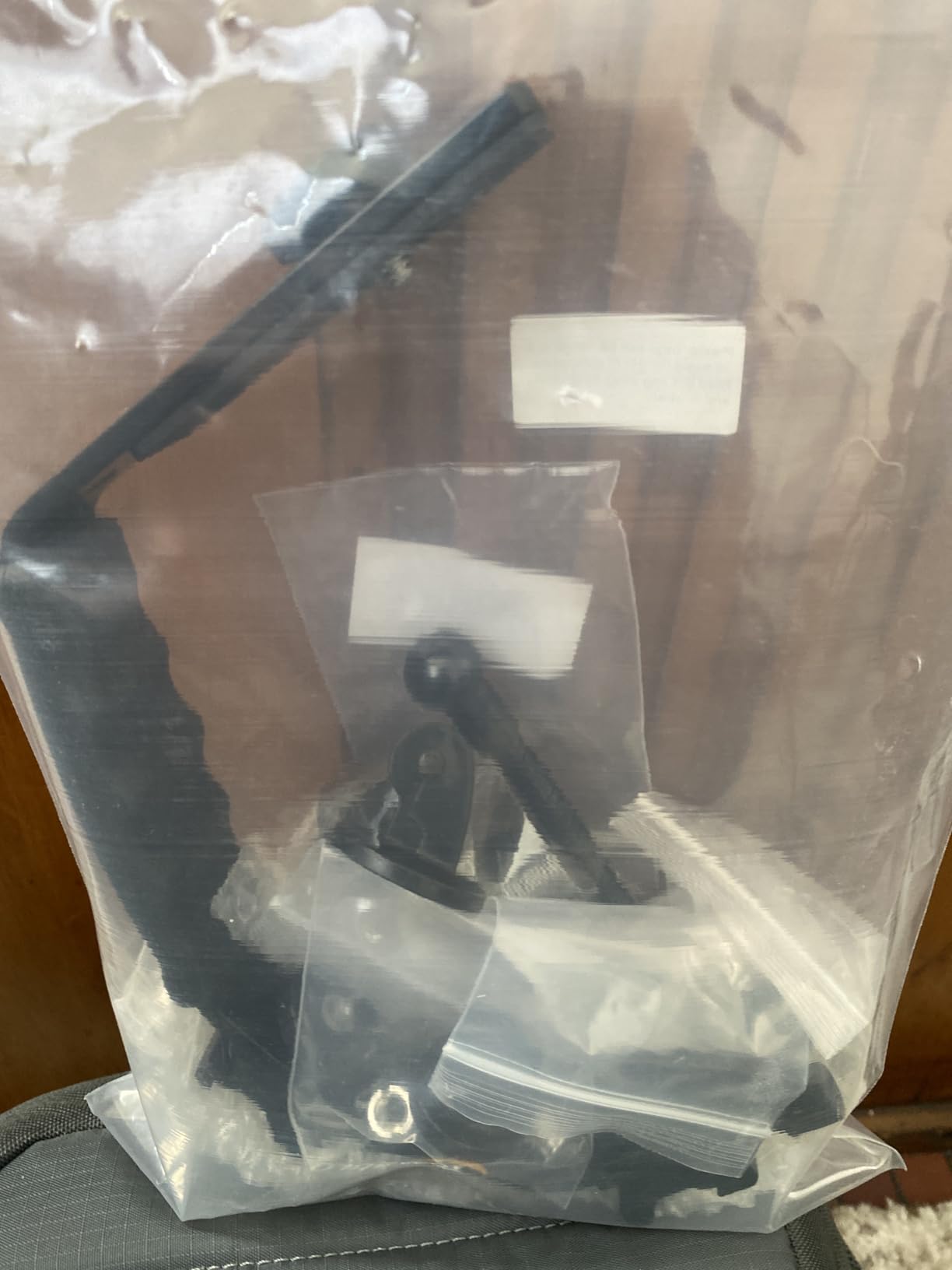 ChromLives Camera L Bracket Mount Video Grip L-Bracket with Dual Flash Cold Shoe Mount 1/4'' Tripod Screw, Heavy Duty Padded Hand Grip for DSLR Camera Camcorder customer photo 1