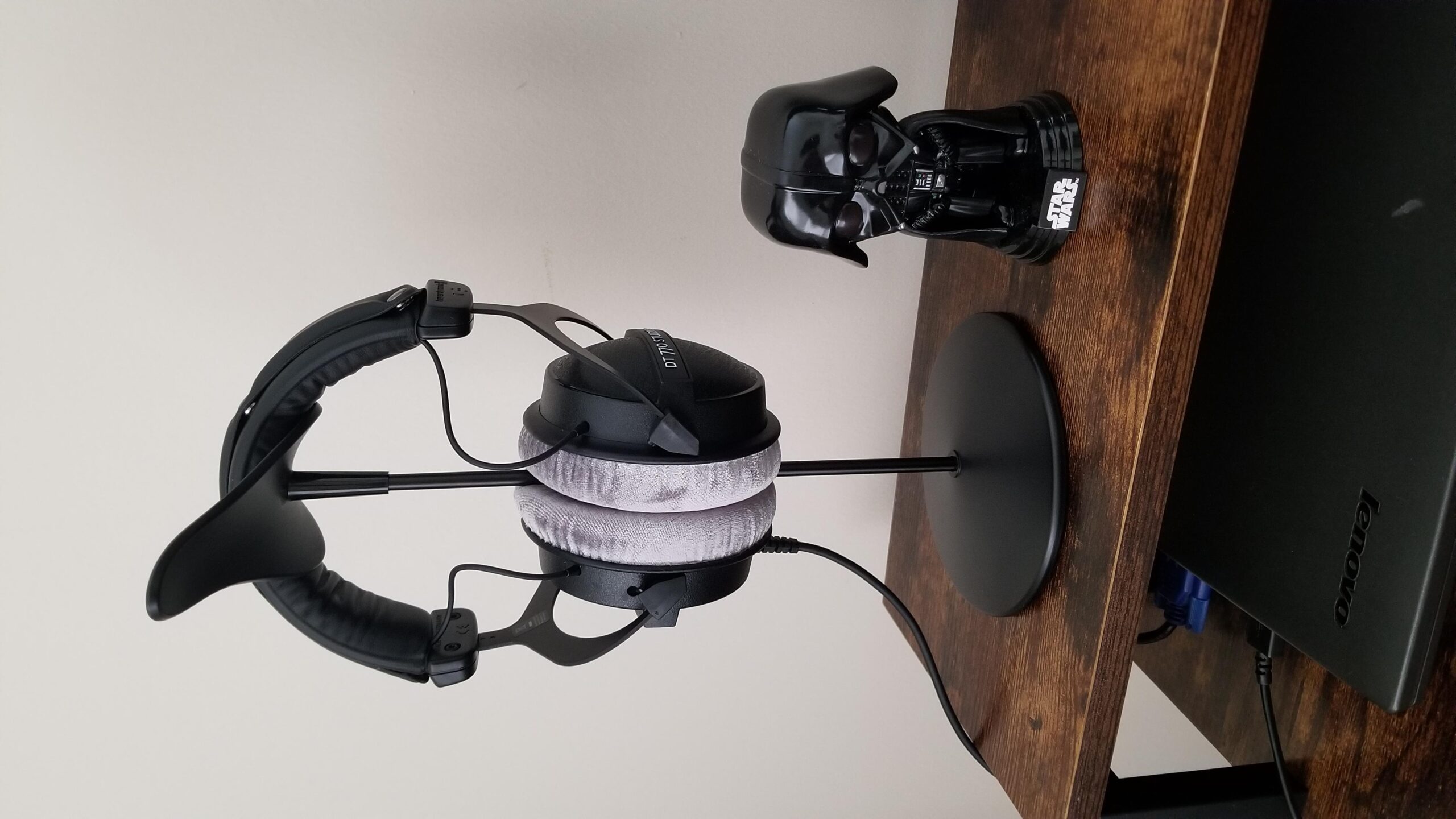 beyerdynamic DT 770 PRO, 80 Ohm, Closed Back, Over Ear, Wired Professional Studio Headphones, Home Recording, Podcast, Monitor, 3m Straight Cable, Black with Gray Velour Ear Pads customer photo 2