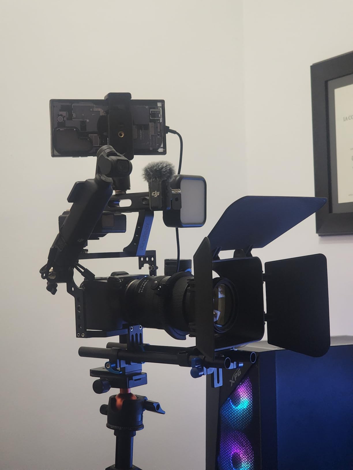 Andoer Camera Cage Kit C500 Aluminum Alloy Camera Camcorder Video Cage Rig Kit Film Making System with 15mm Rod Matte Box Follow Focus Handle Grip for Panasonic GH4 for Sony A7S/A7/A7R/A7RII/A7SII customer photo 1