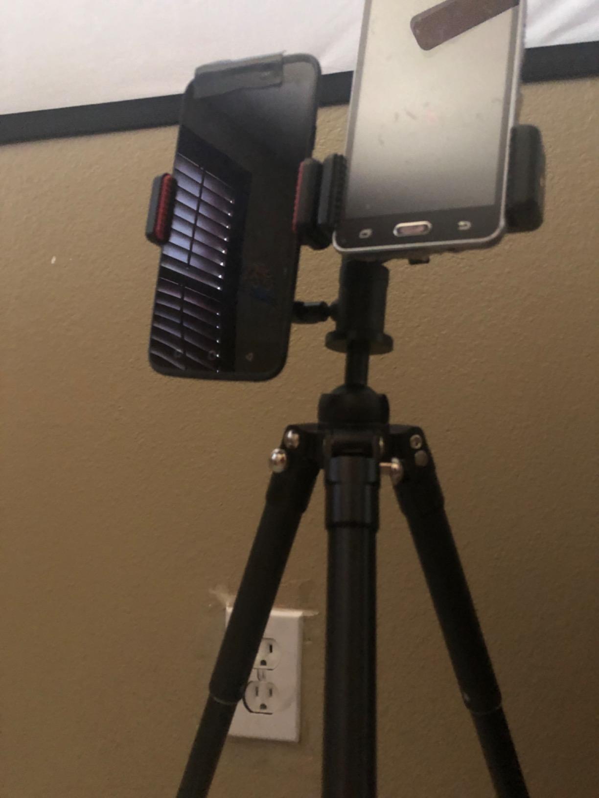 ChromLives Dual Flash Bracket Hot Shoe Speedlight Stand Umbrella Holder Light Stand Bracket Mount 1/4'' to 3/8'' Compatible with Studio Video DSLR Camera Canon Nikon Yongnuo customer photo 1