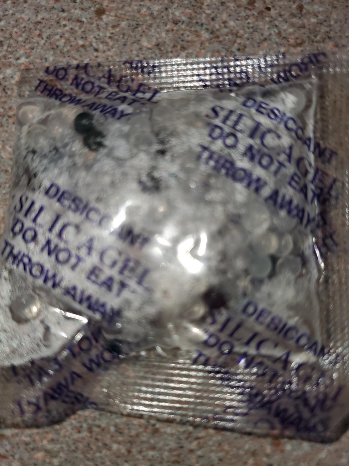LotFancy Silica Gel Packets 50 Gram 15 Pack, Rechargeable Desiccant Packs with Color Indicator customer photo 2