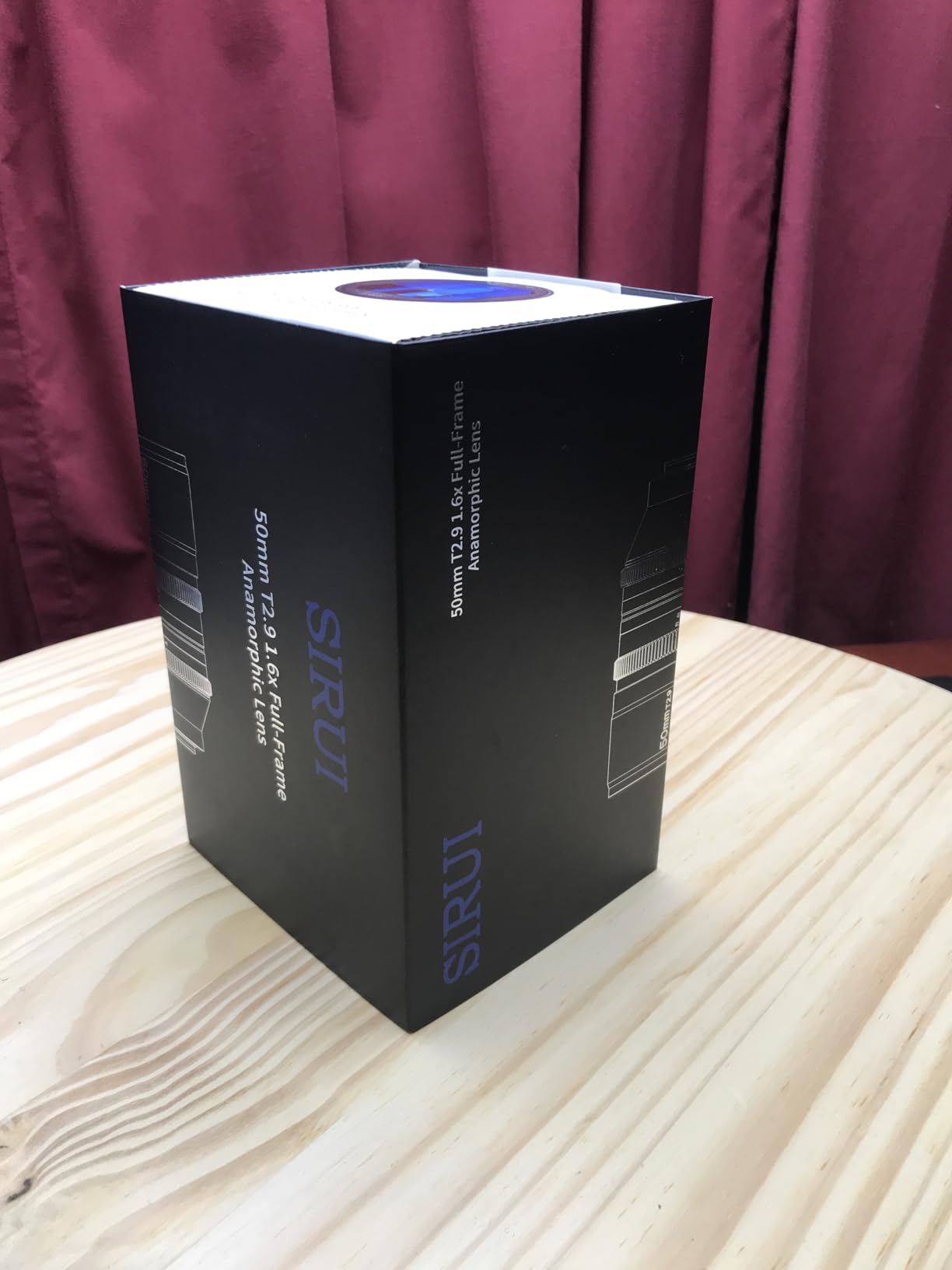 SIRUI 50mm T2.9 1.6X Full-Frame Anamorphic Lens Cinema Lens (RF Mount) customer photo 1