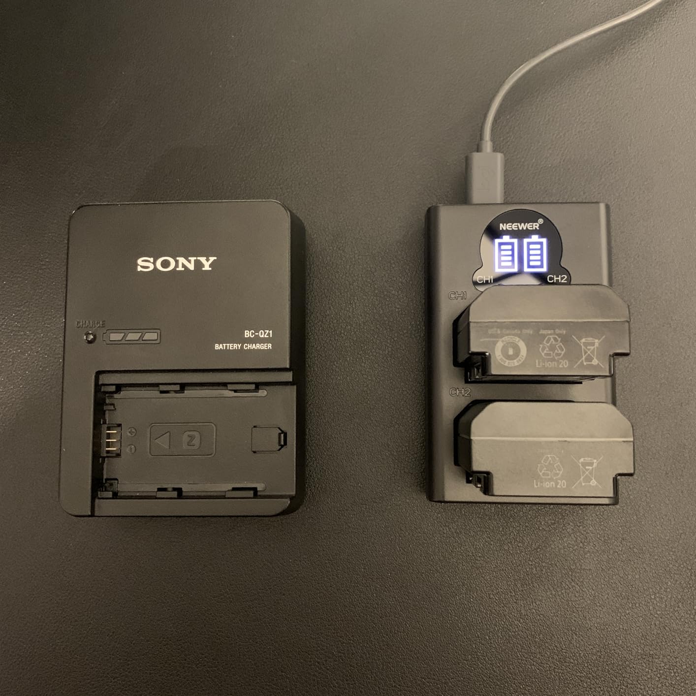 Neewer Dual USB Charger for Sony NP-FZ100 Battery, Compatible with Sony ZV-E1, FX3, FX30, A1, A9 II, A7R V, A7S III, A7 IV, A6600, A7C Cameras, Designed with LCD Display, Versatile Charging Options customer photo 2