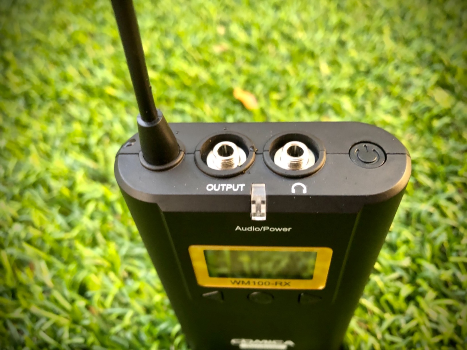 CVM-WM100 H UHF 48-Channel Professional Wireless Handheld Microphone System for Canon Nikon Sony Panasonic Fuji DSLR Camera, XLR Camcorder, Smartphone, Perfect for Video Recording/Interview customer photo 2