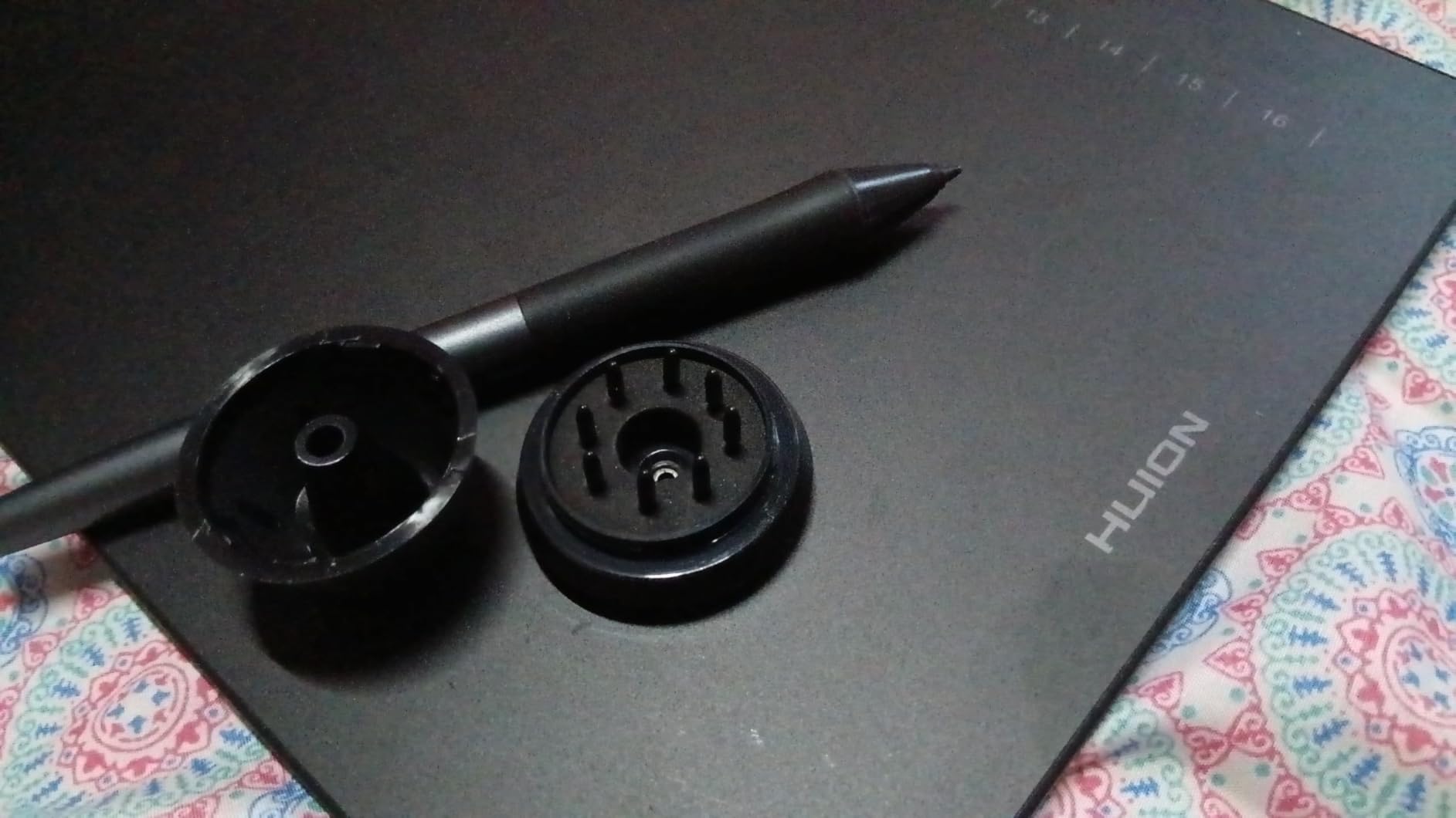 Drawing Tablet HS610 Graphic Tablet with Battery-Free Stylus 8192 Pen Pressure Tilt Function, 10x6.25 Inches Digital Art for Animation & Design, Compatible with Windows/Mac/Android customer photo 2