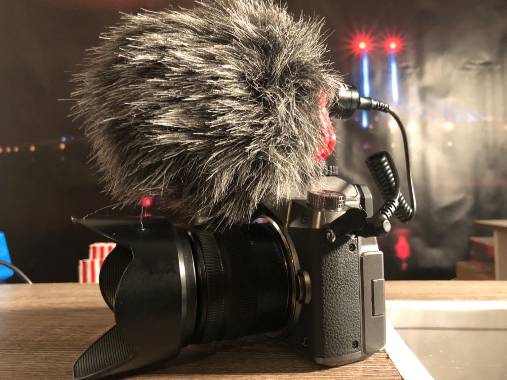 Moukey MCM-1 Camera Microphone, Video Mic with Shock Mount and Windshield, Professional Vlogging Kit for iPhone, Android Smartphone, DSLR Camera & Camcorder, Battery-Free Shotgun Mic customer photo 2