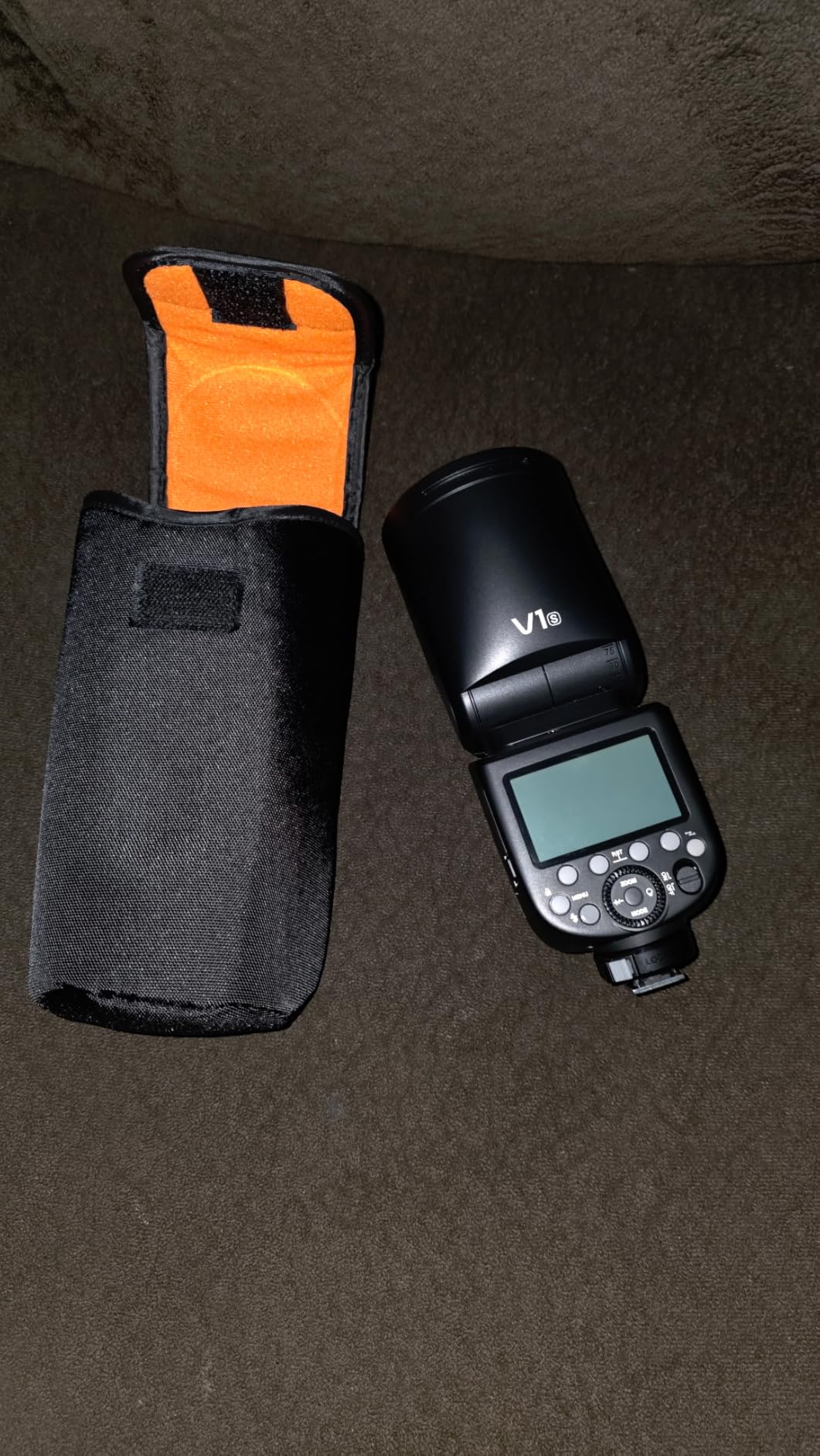 Godox V1-F Flash Speedlite for Fujifilm, 76Ws 2.4G X Wireless TTL 1/8000 HSS Speedlight, 1.5s Recycle, 480 Full Power Flashes with Rechargeable Battery customer photo 2