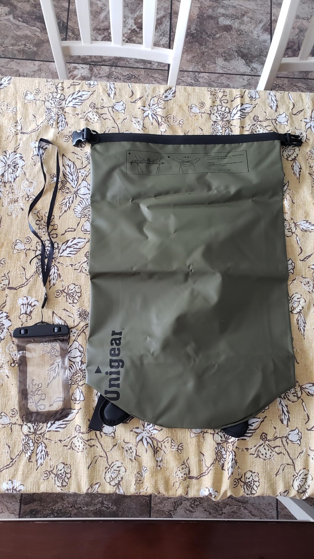 Unigear Dry Bag Waterproof, 2L/5L/10L/20L/30L/40L Floating and Lightweight Bags for Kayaking, Boating, Fishing customer photo 2