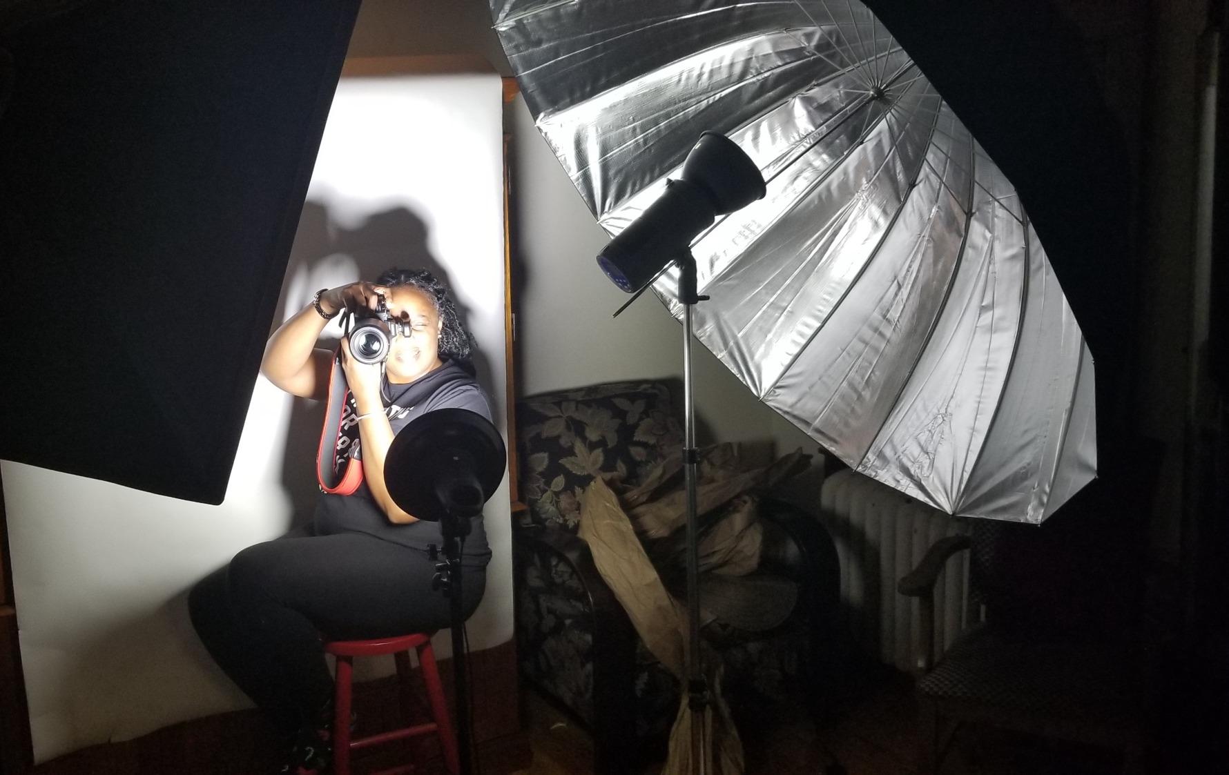 Selens Parabolic Umbrella and Diffuser Photography Lighting, 65 Inch Black Silver Reflective Deep Umbrella for Photo Studio Flash Speed Light customer photo 1