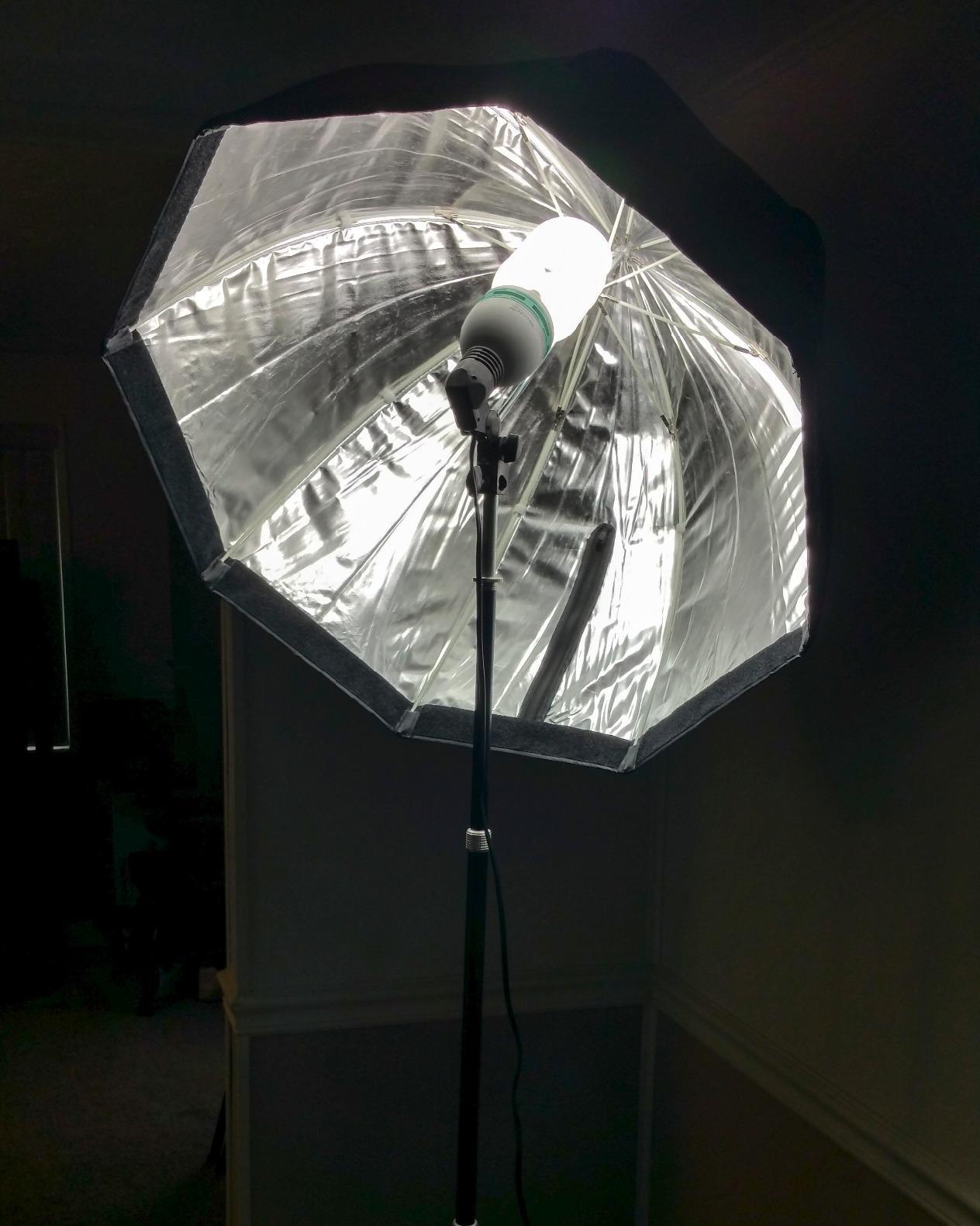Neewer 37.5inches/95centimeters Octagon Softbox with Carrying Bag Compatible with Speedlite, Studio Flash, Portable Umbrella Soft Box for Photo Studio Portrait Product Photography customer photo 2