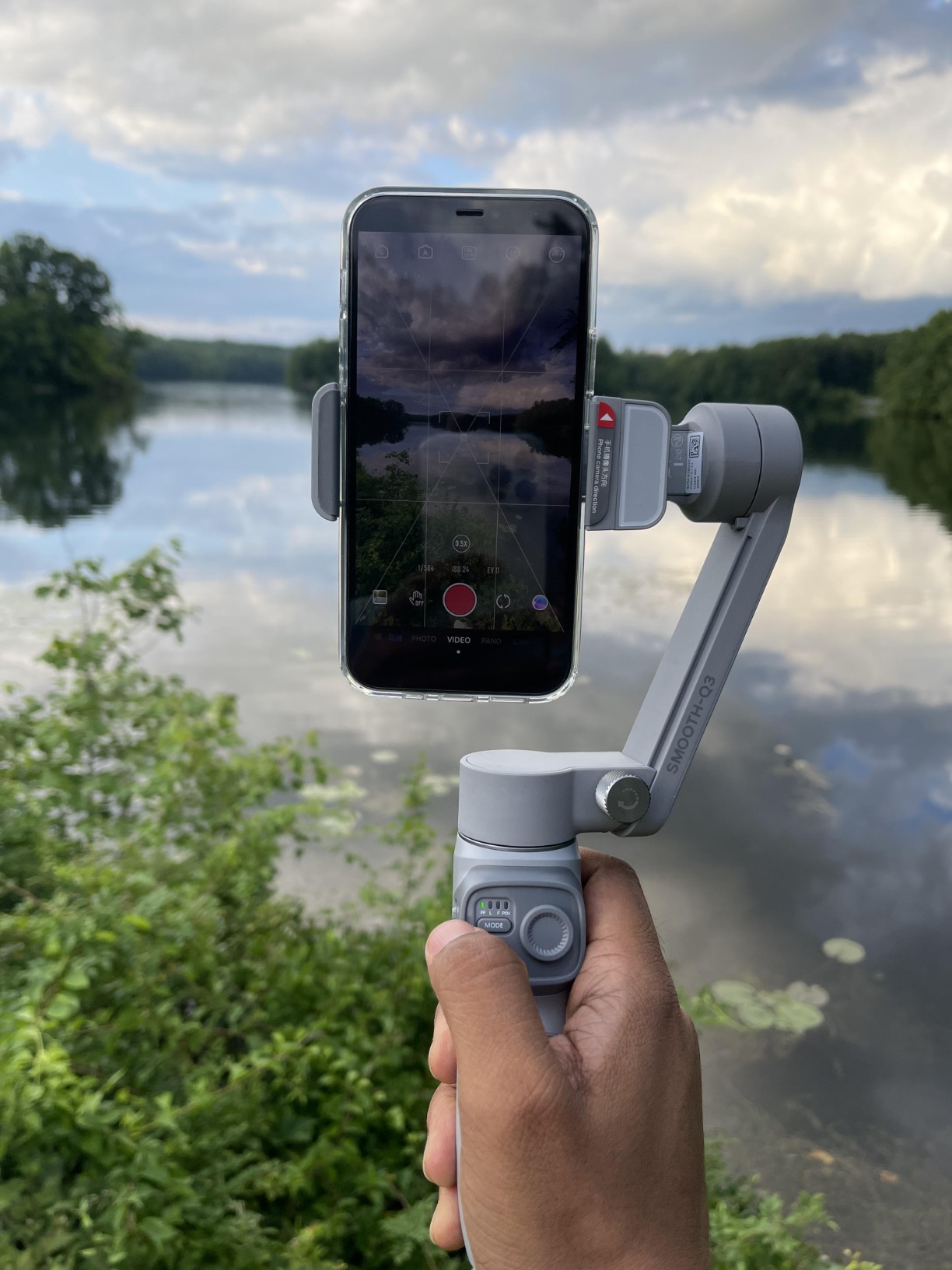 Zhiyun Smooth Q3, 3-Axis Gimbal Stabilizer for Smartphone with Fill Light and Tripod customer photo 1