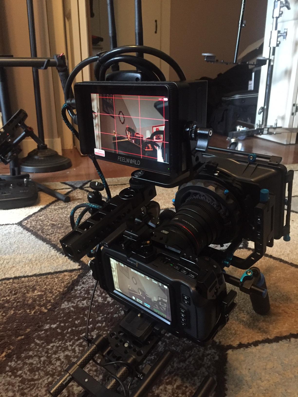 FEELWORLD F5 Pro V4 6 Inch Touch Screen DSLR Camera Field Monitor with 3D LUT F970 External Kit Install for Power Wireless Transmission IPS FHD1920x1080 4K HDMI Input Output 5V Type-c Input Tilt Arm customer photo 2