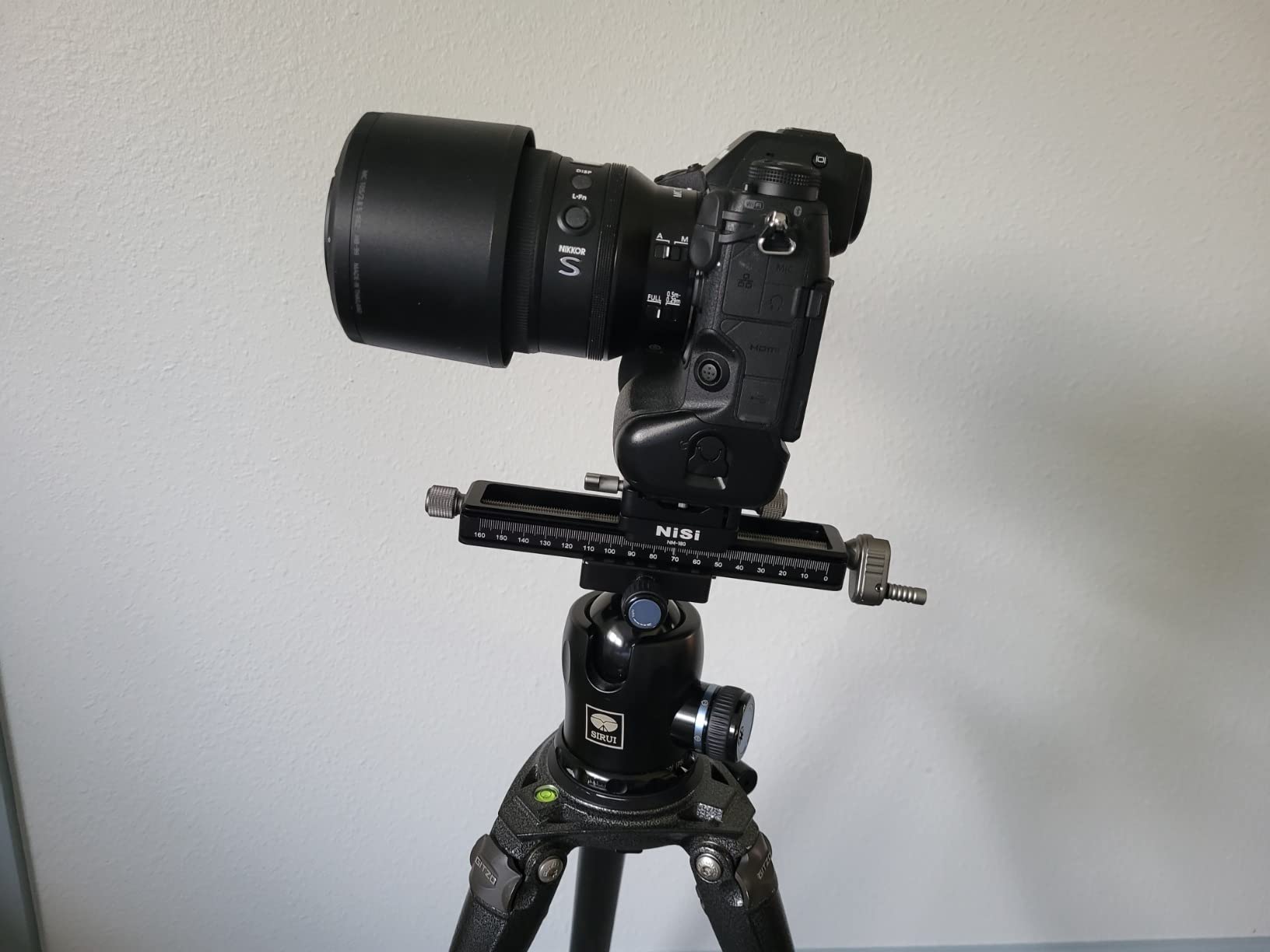 NiSi NM-180S Macro Focusing Rail, Precision Focus Slider with 360-Degree Rotating Clamp, Arca-Swiss Compatible customer photo 1