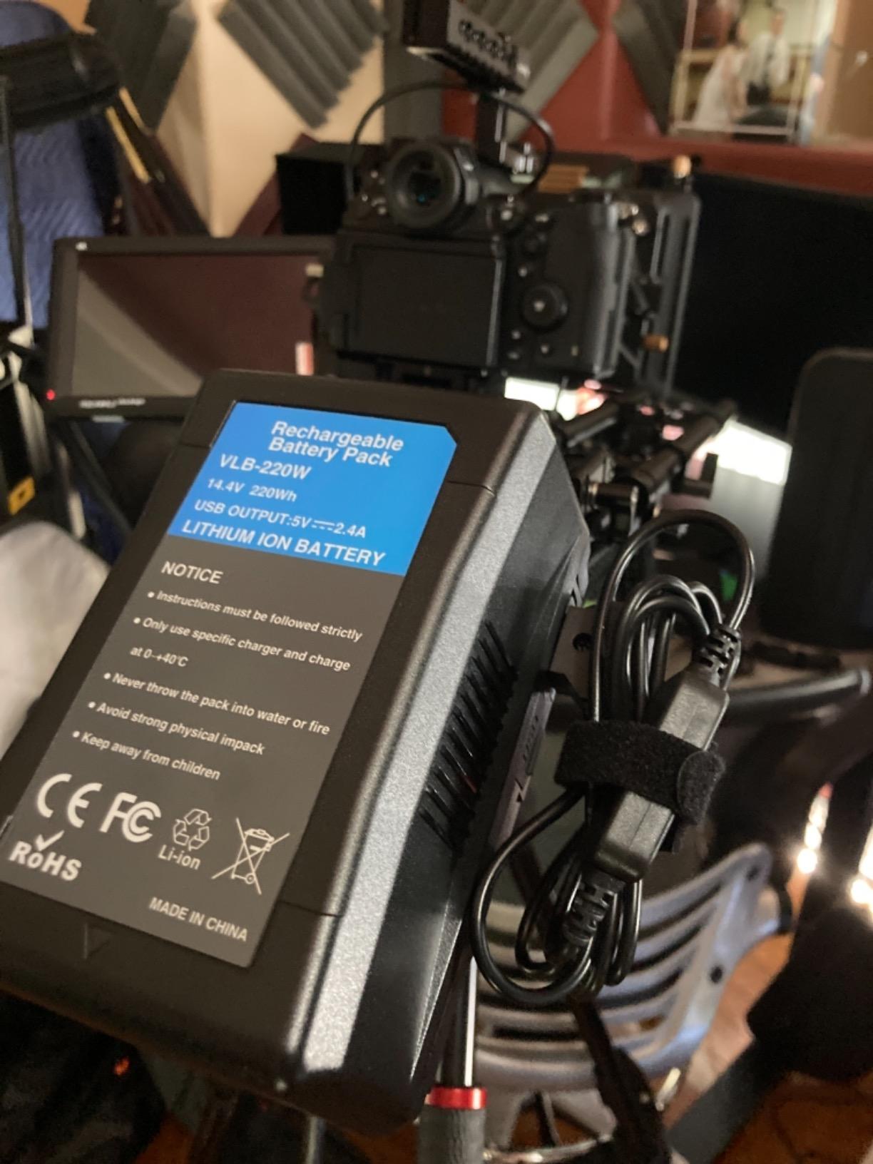 KUNLUN 220Wh 15000mAh V Mount Battery/Dtap Battery with D-TAP DC USB Ports V Lock Battery for Sony Video Cameras Camcorders Broadcast LED Lights Monitors Replacement Brick for DSLR customer photo 1