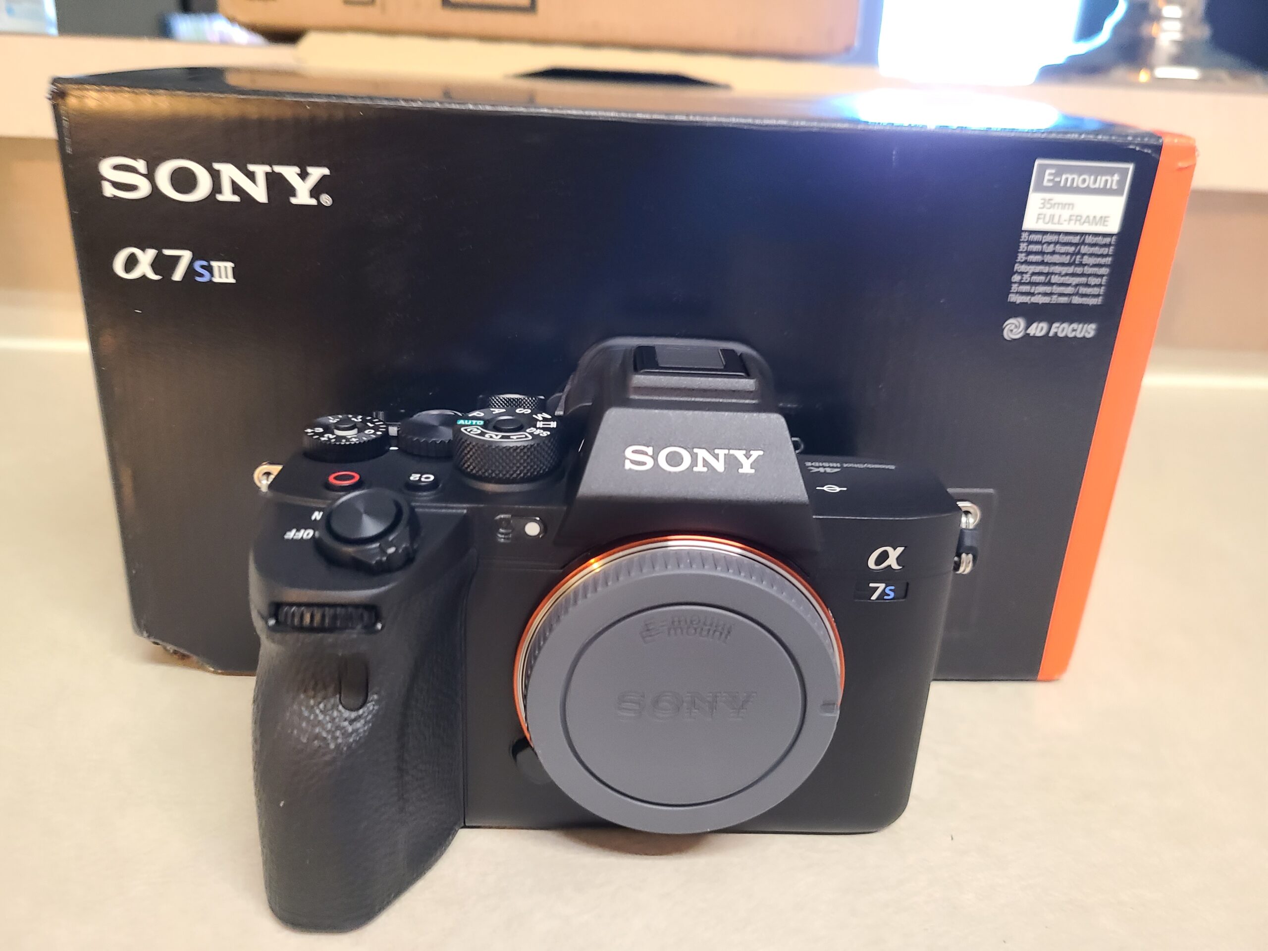 Sony Alpha 7S III Full-Frame Mirrorless Interchangeable Lens Camera (Body Only) customer photo 2