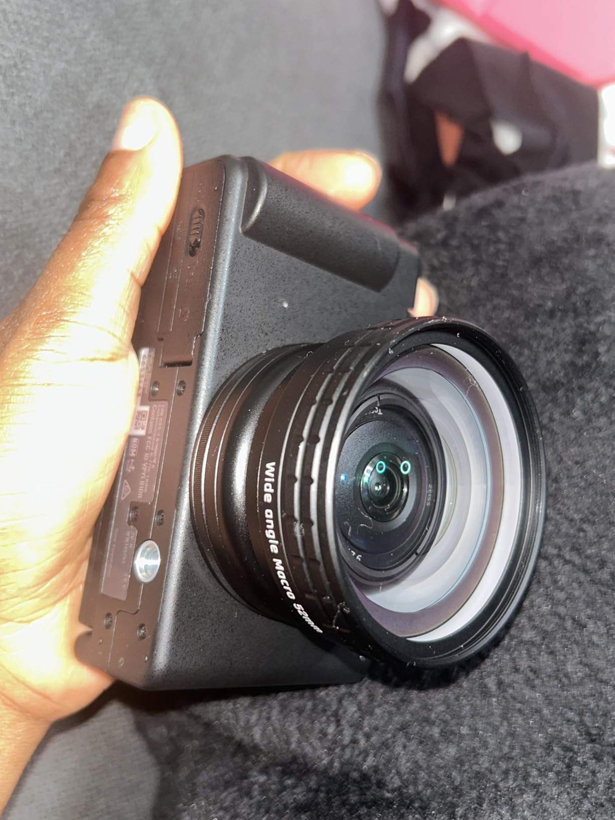 ULANZI Creative ZV-1 Wide Angle/Macro Additional Lens 52mm Diameter Compatible with Sony ZV-1 Camera ONLY, 2 in 1 Extra Lens Attachment with Strong Adhesive-Back Adapter Ring Mount, WL-1 customer photo 1