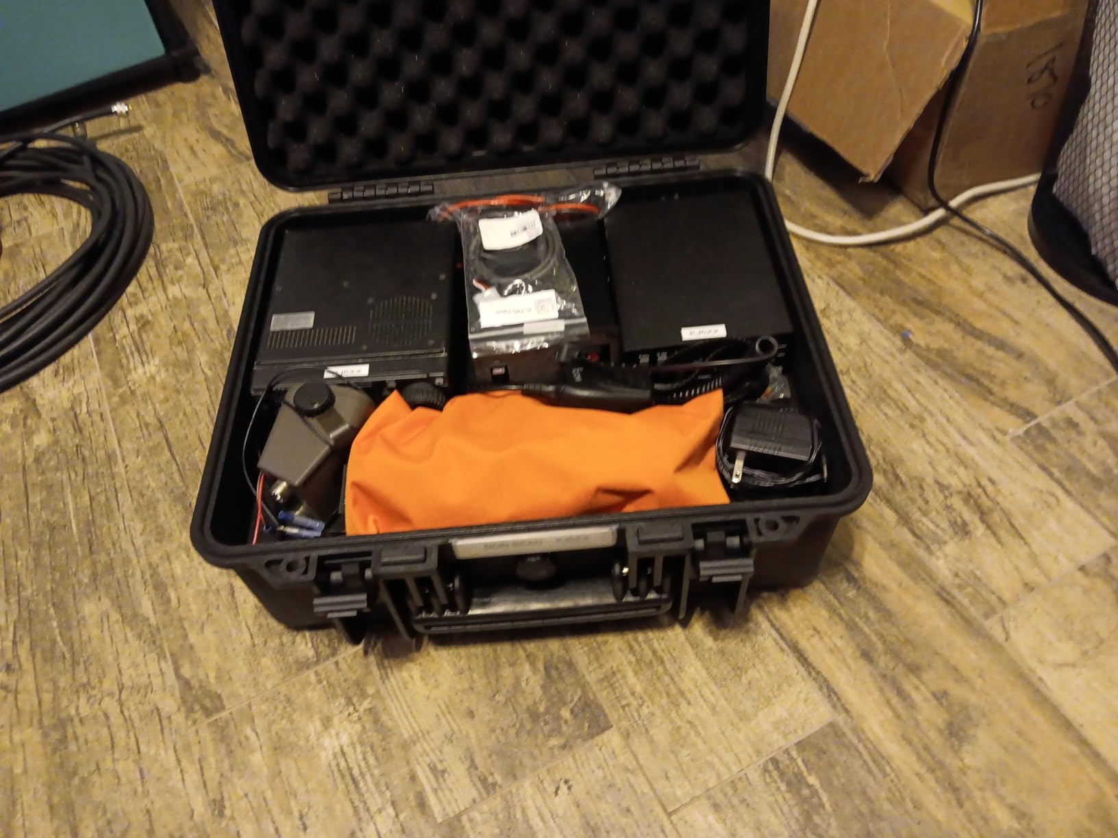 Durabox All Weather Hard Case 19 x 17 x 8 inches - TSA Approved Hard Shell Travel Case with Customizable Foam for Cameras and Equipment customer photo 1