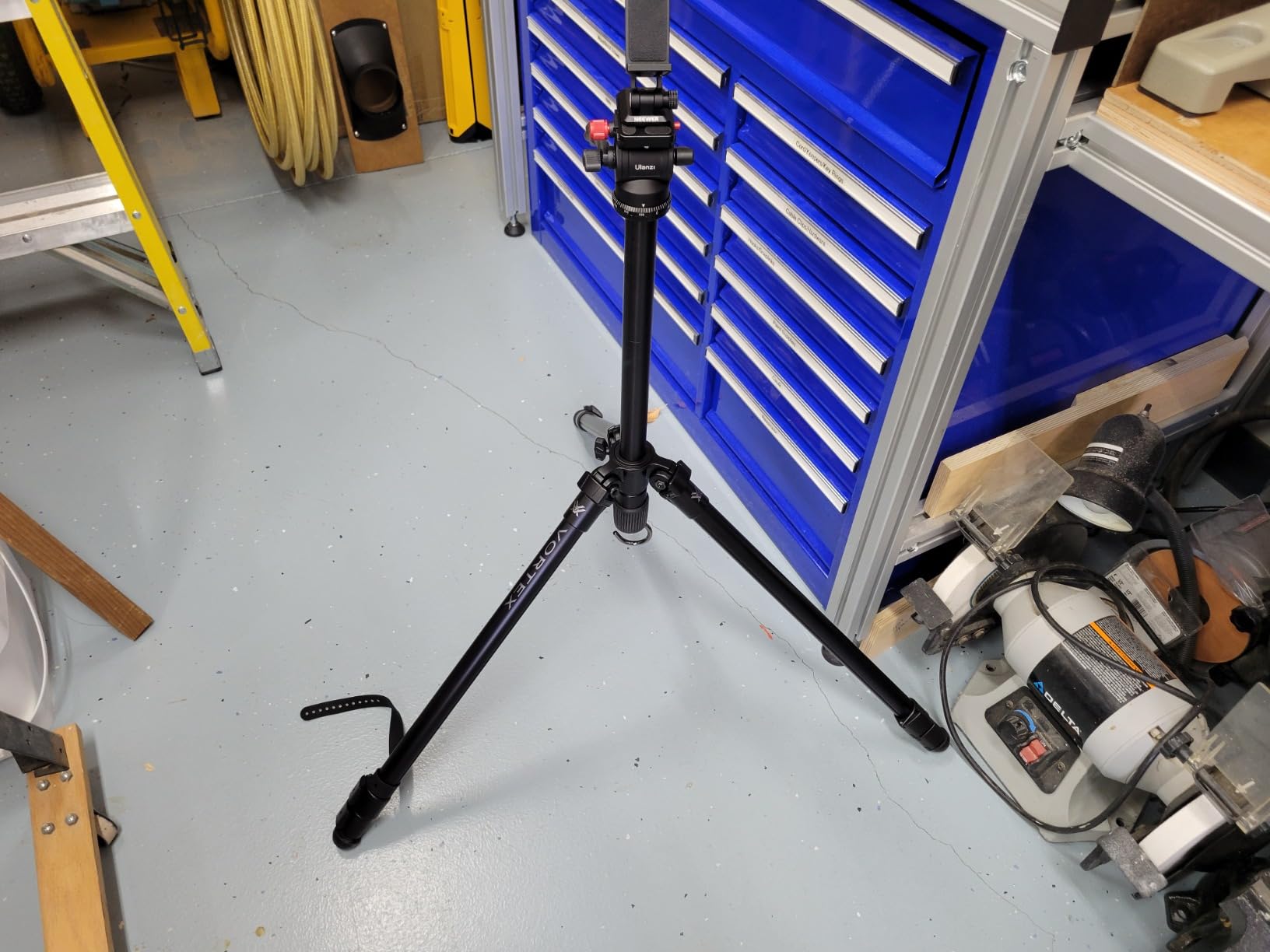 Vortex Optics High Country II Tripod Kit - Aluminum Tripod, 2-Way Pan Head, 22 lb Max Load, Rubber Feet customer photo 2