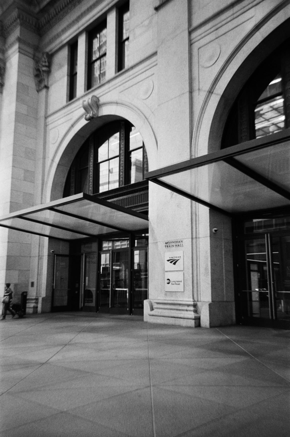 Ilford Sprite 35-II Reusable/Reloadable 35mm Analog Film Camera (Black and Silver) customer photo 1